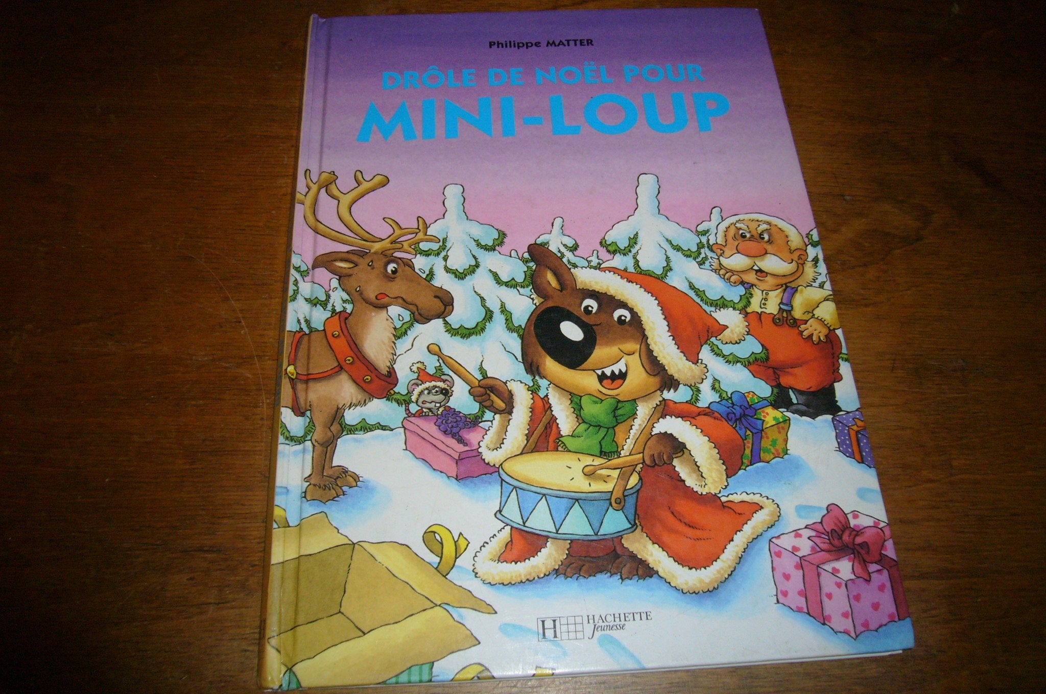 Drôle de Noël pour Mini-Loup 9782012241404