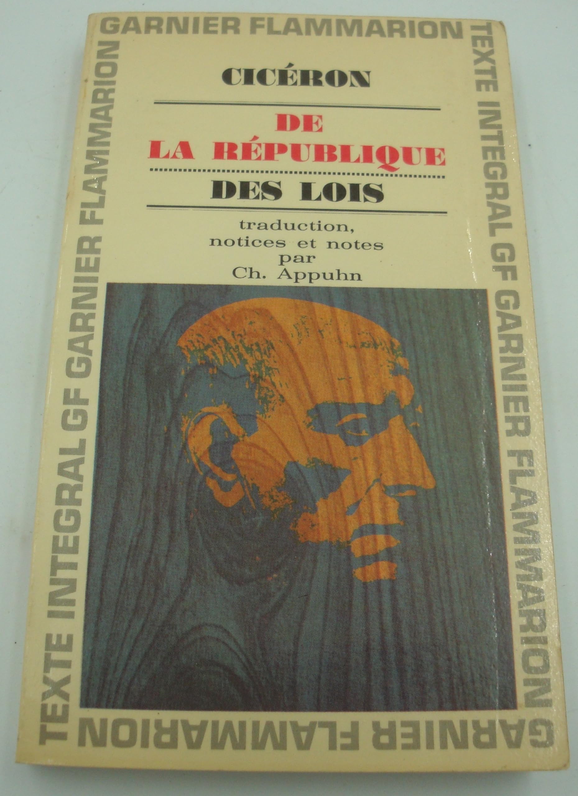 De la Republique des Lois