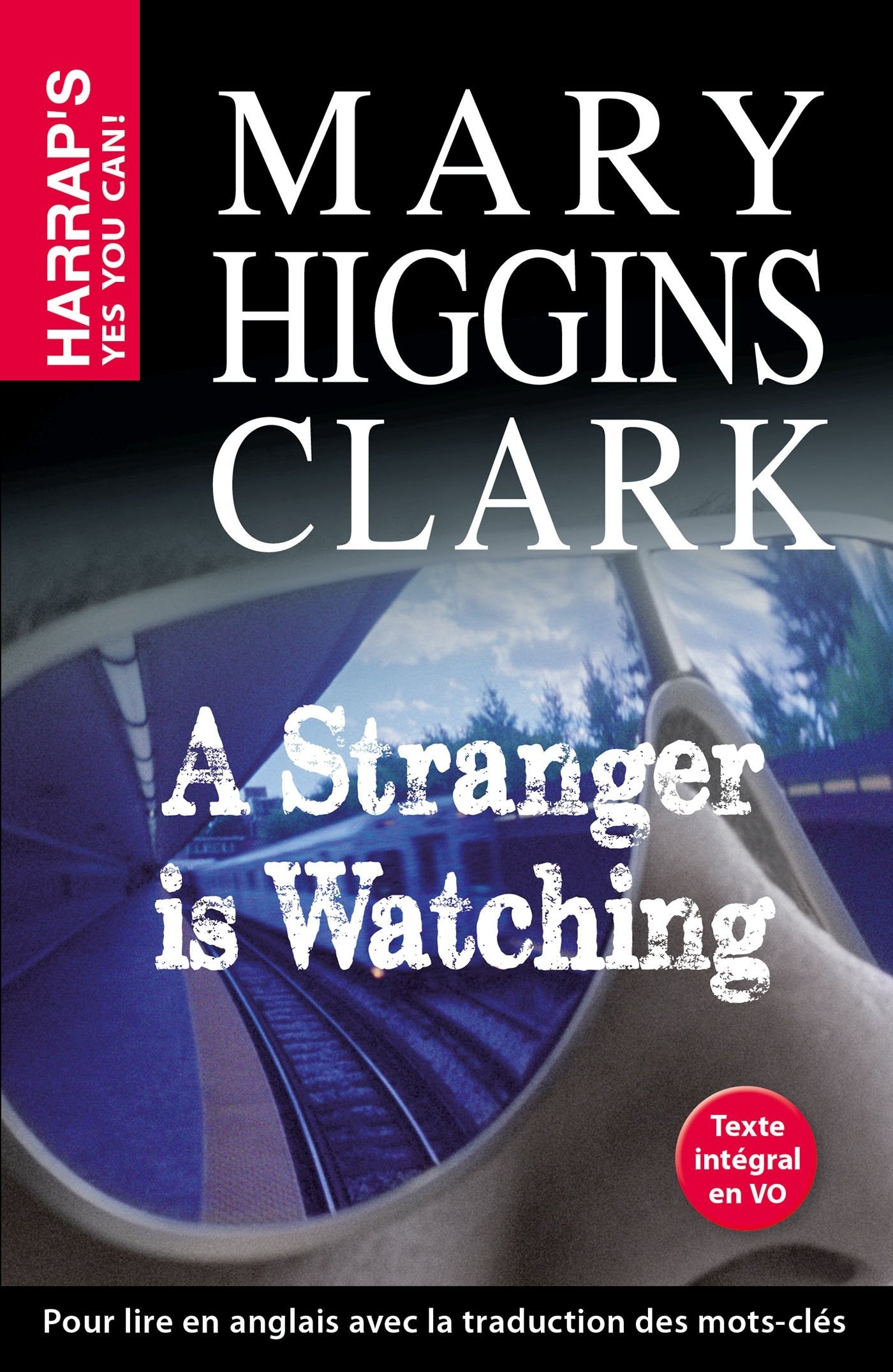 harrap's A Stranger is watching 9782818703236