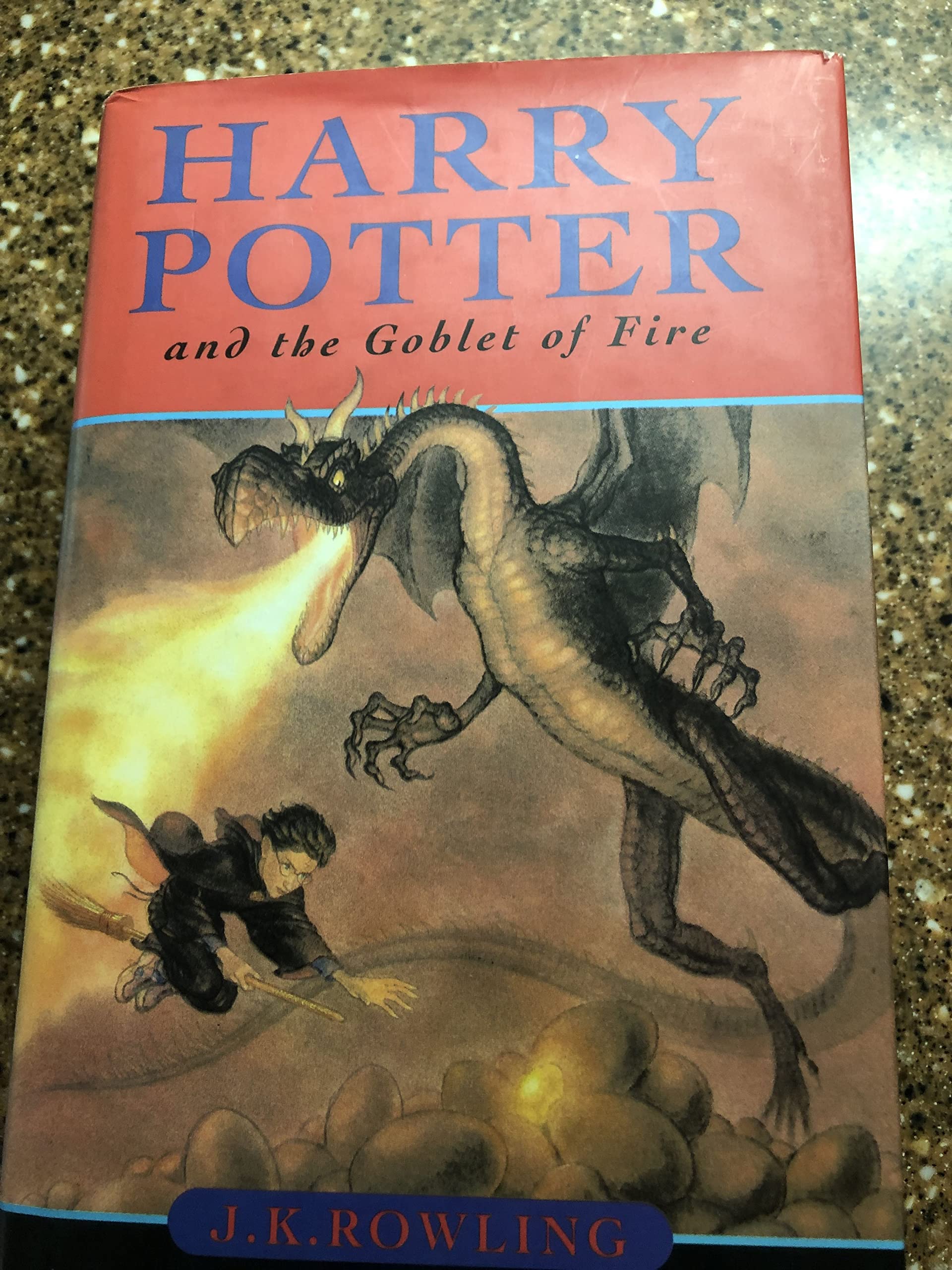 Harry Potter and the Goblet of Fire (Book 4) 9781551923376