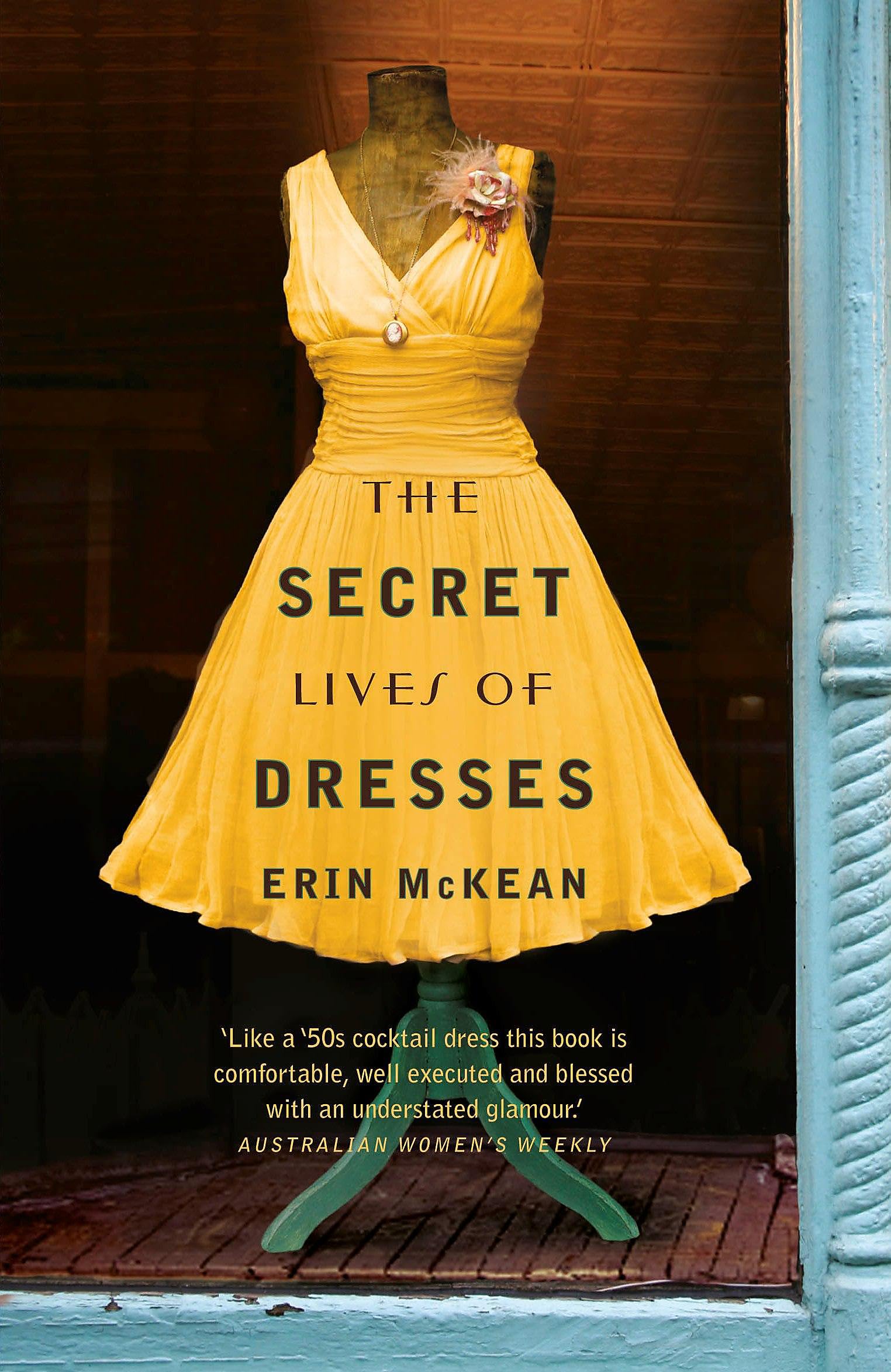 The Secret Lives of Dresses 9780340993231