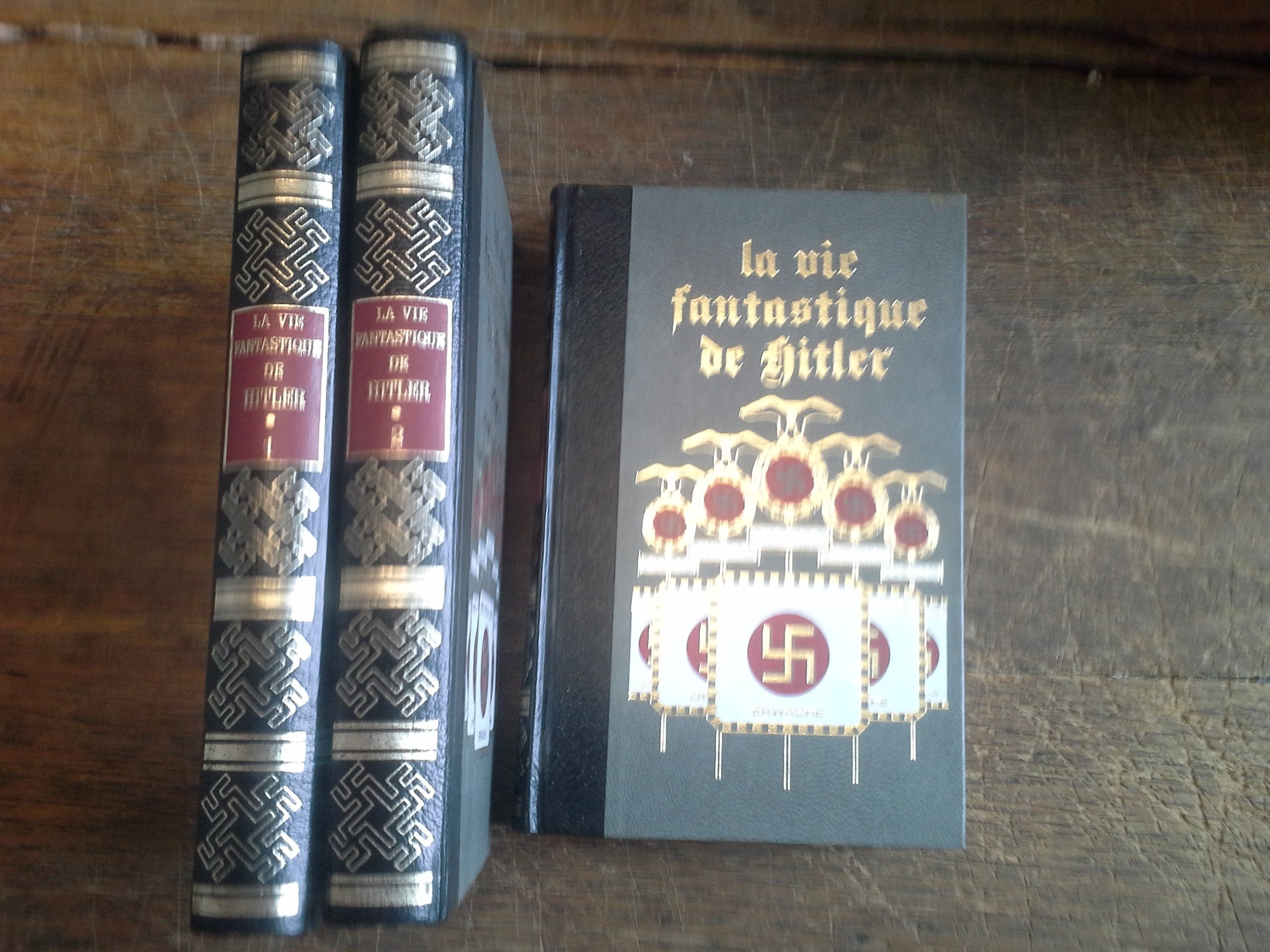 Le vie fantastique de Hitler / en 3 tomes / Giulio Ricchezza