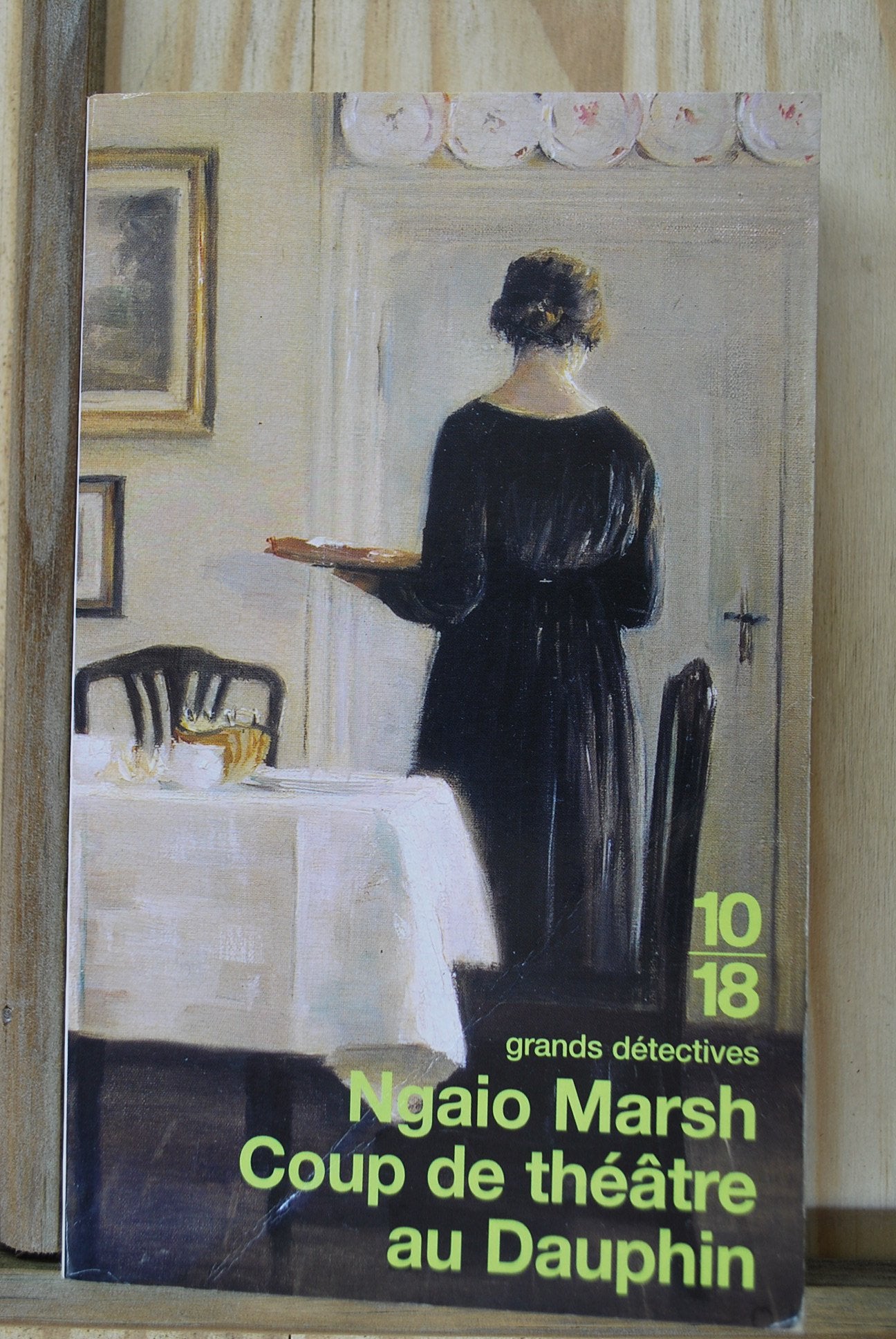 Coup de théâtre au Dauphin 9782264029287