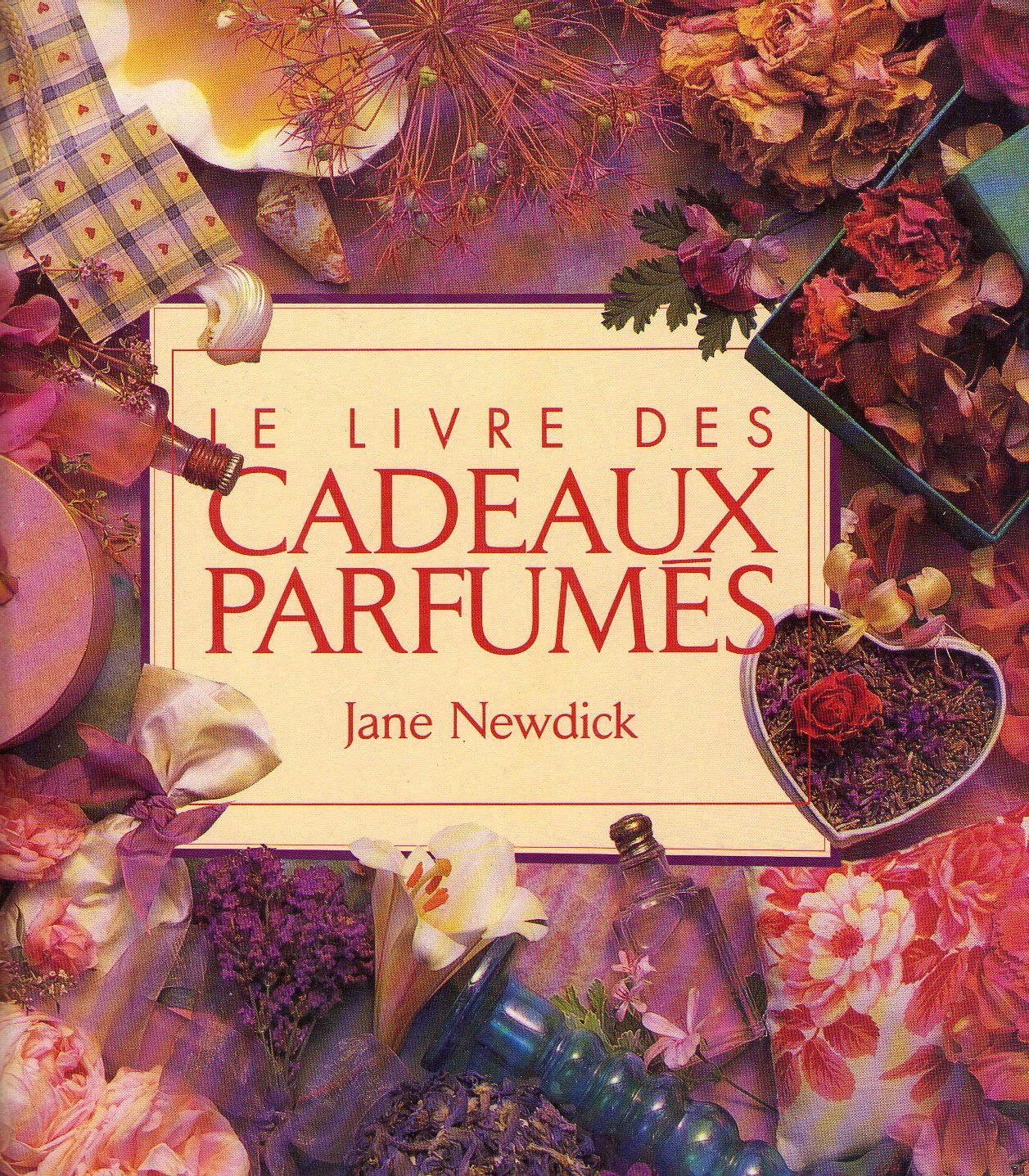 Le livre des cadeaux parfumés 9782263022678