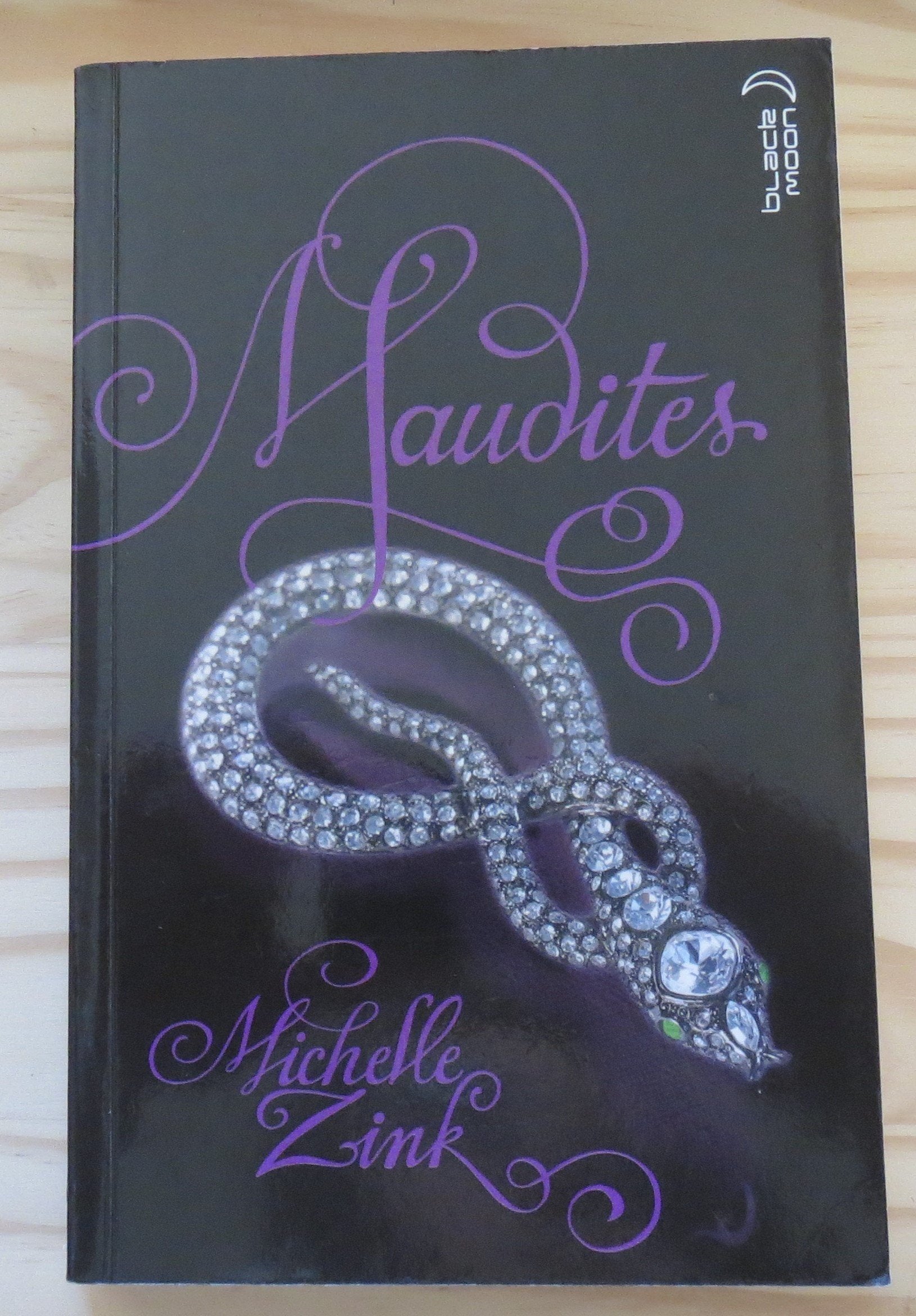 Maudites - tome 1 - La prophétie des soeurs 9782012017788