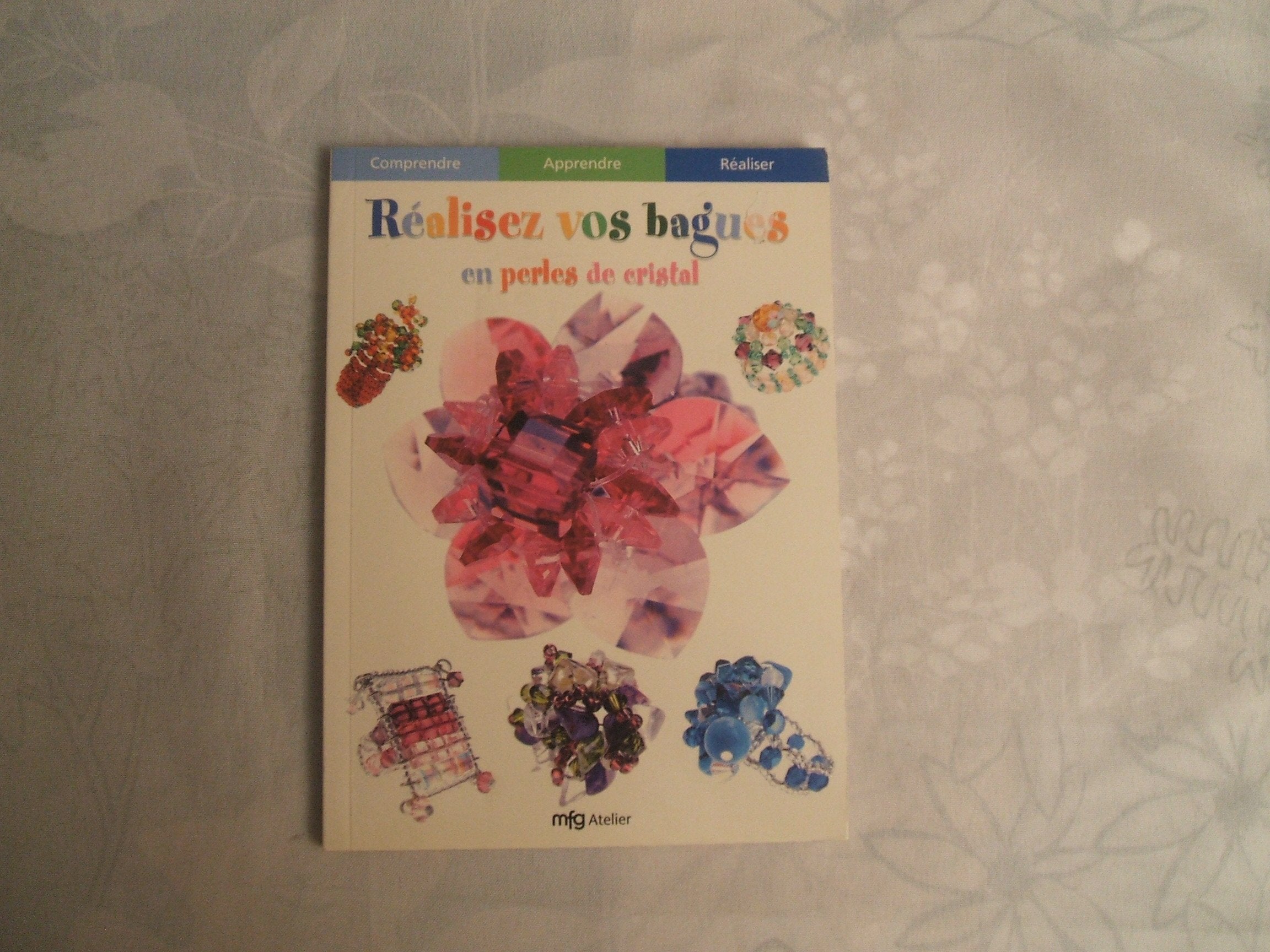 Réalisez vos bagues en perles de cristal 9782750201425