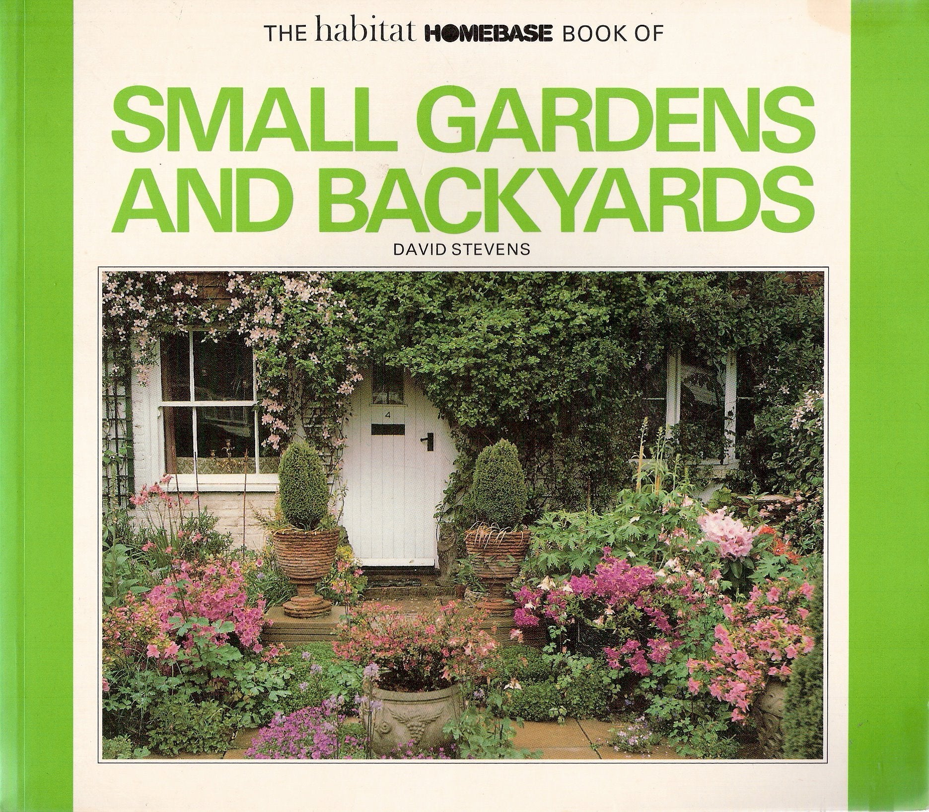 Small Gardens and Backyards 9781850290650