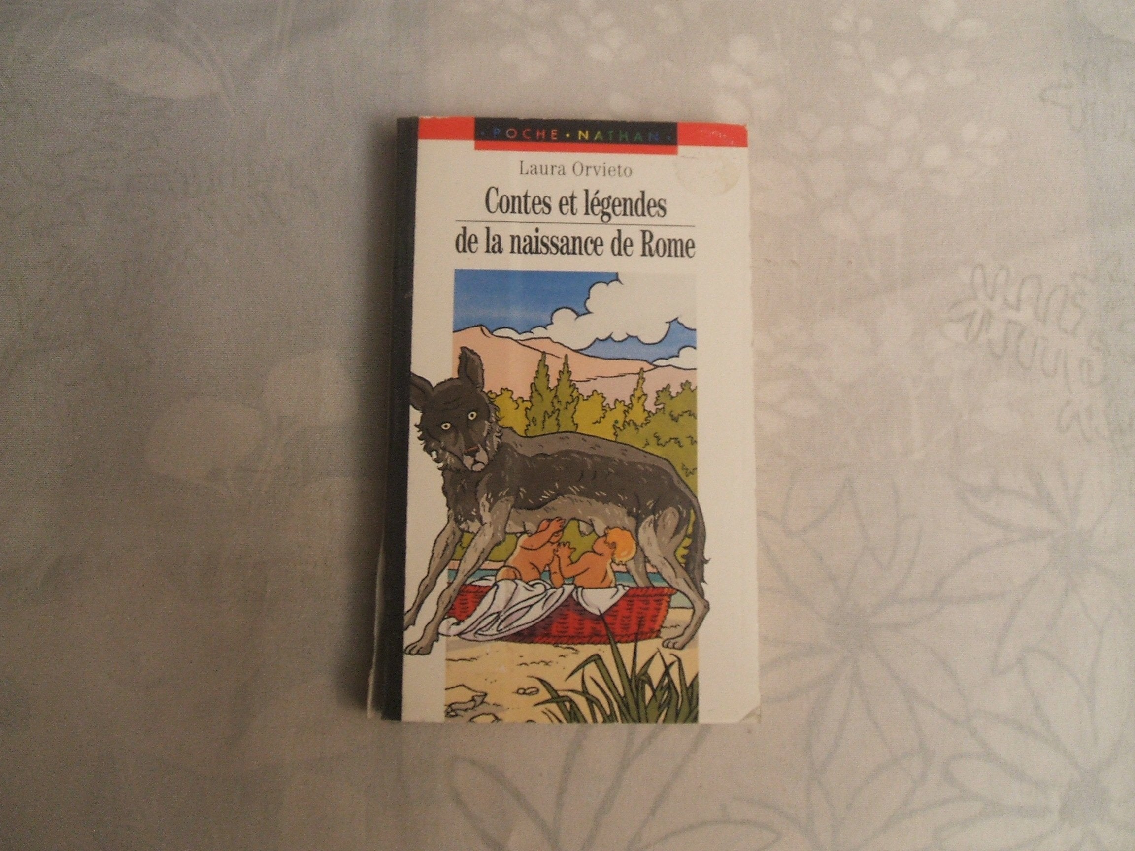 Contes et légendes de la naissance de Rome 9782092045251