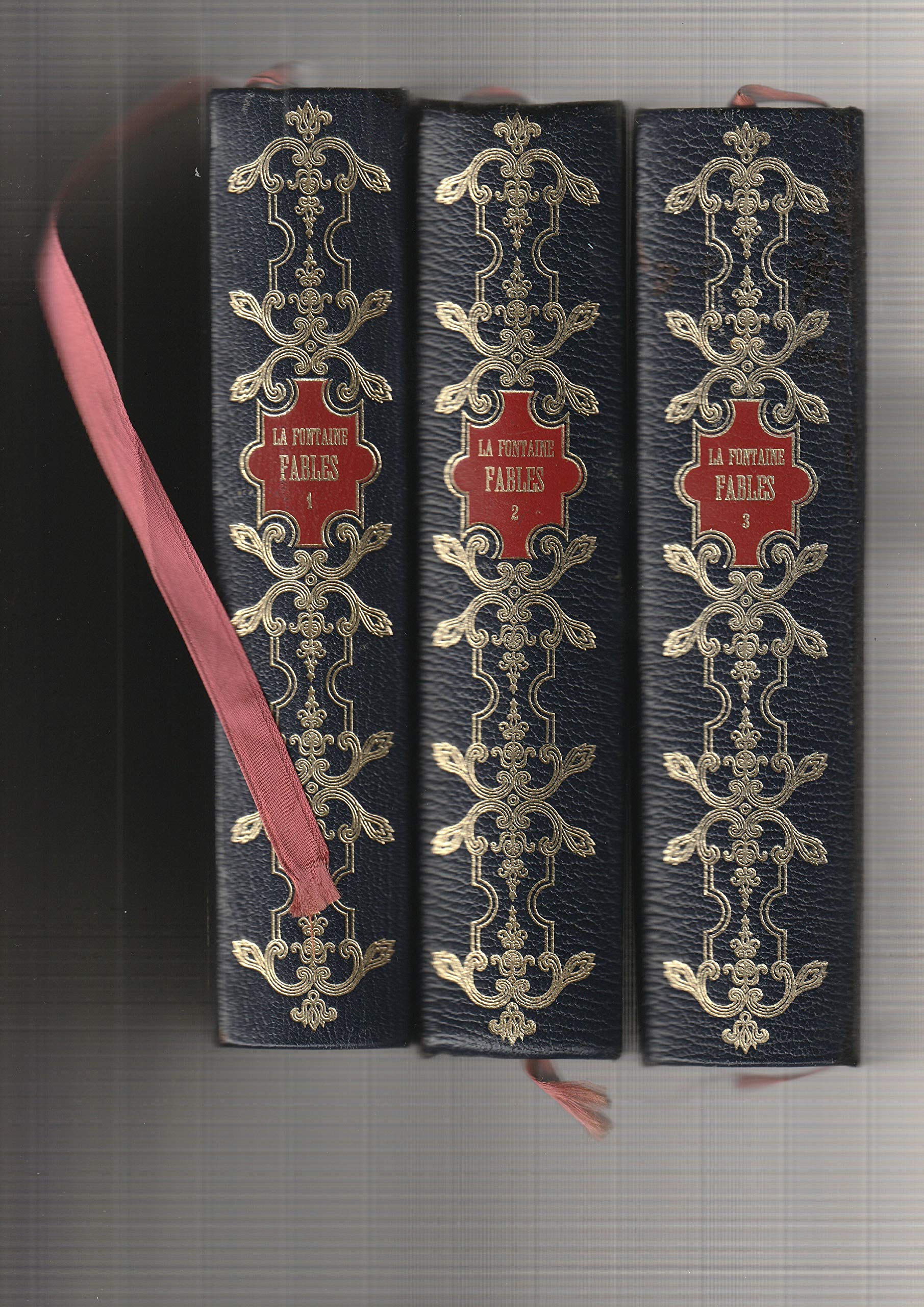 FABLE DE LA FONTAINE EN TROIS VOLUMES