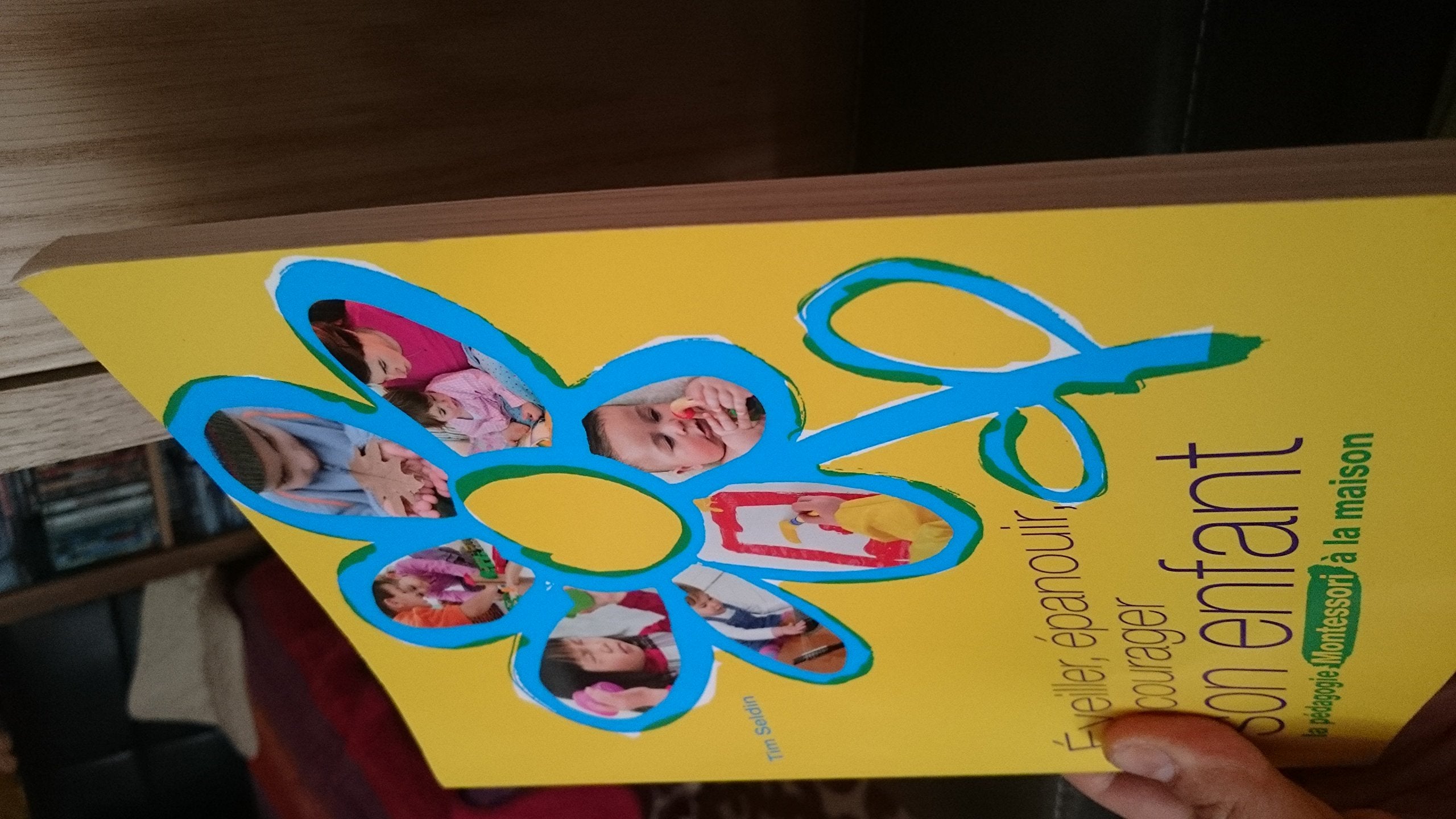 Eveiller, épanouir, encourager son enfant : La pédagogie Montessori à la maison 9782092780909