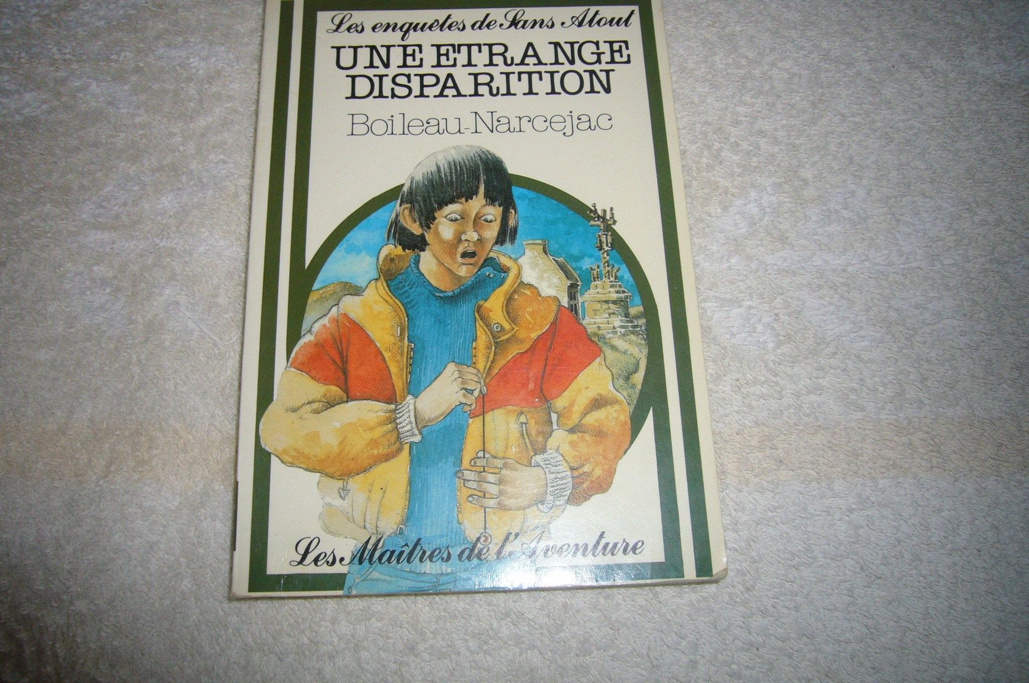 Une Etrange Disparition 9782700203134