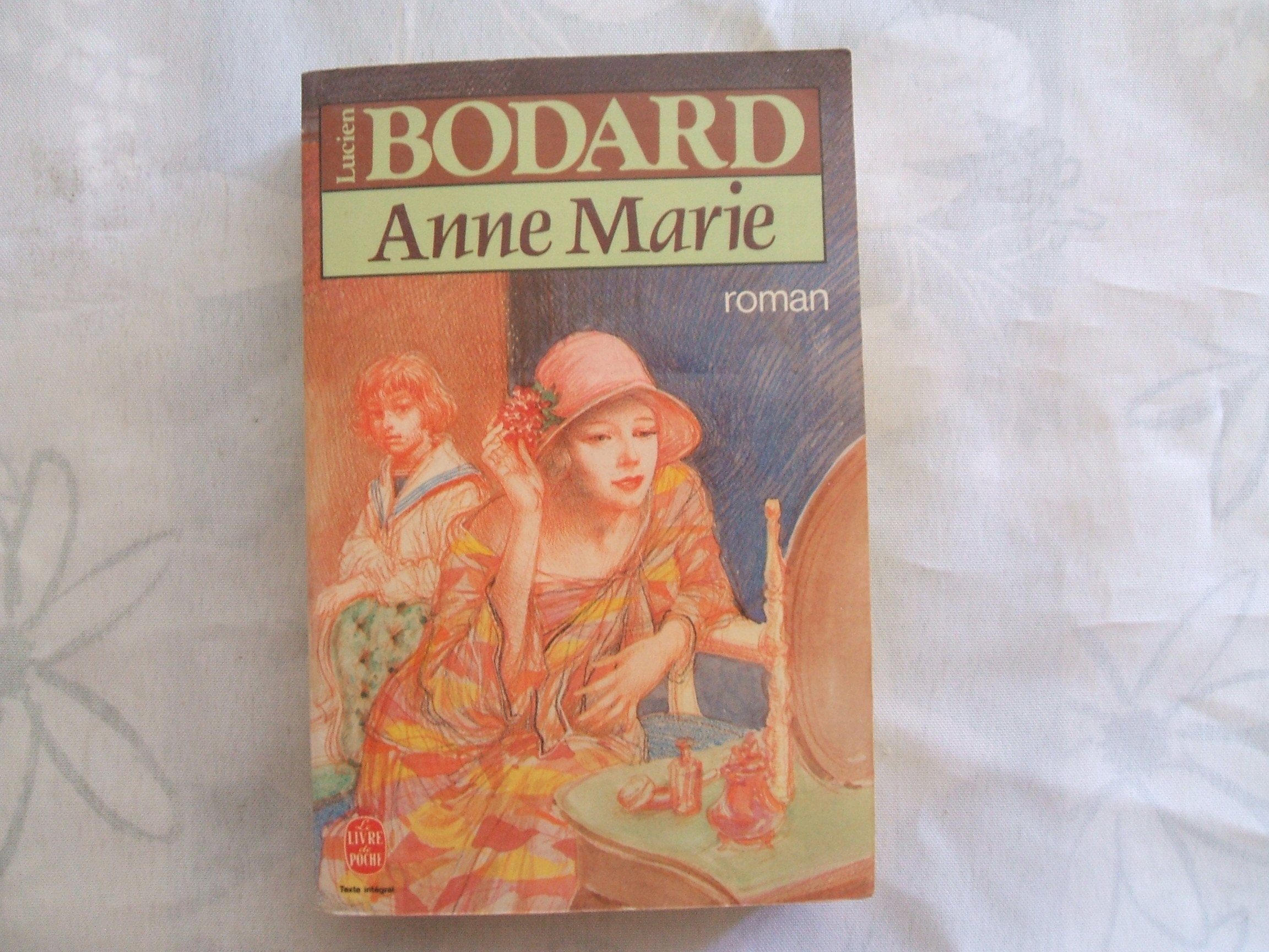 Anne-Marie 9782253030607