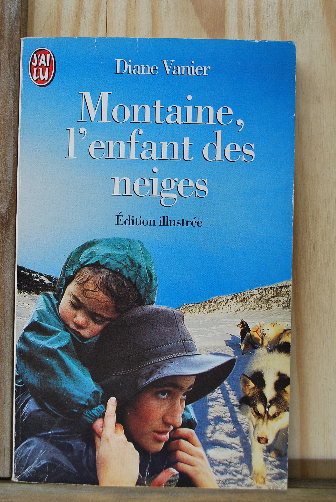 Montaine, l'enfant des neiges 9782290044438