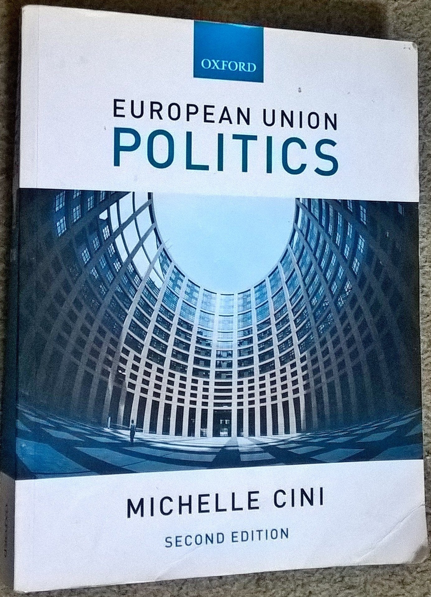 European Union Politics 9780199281954