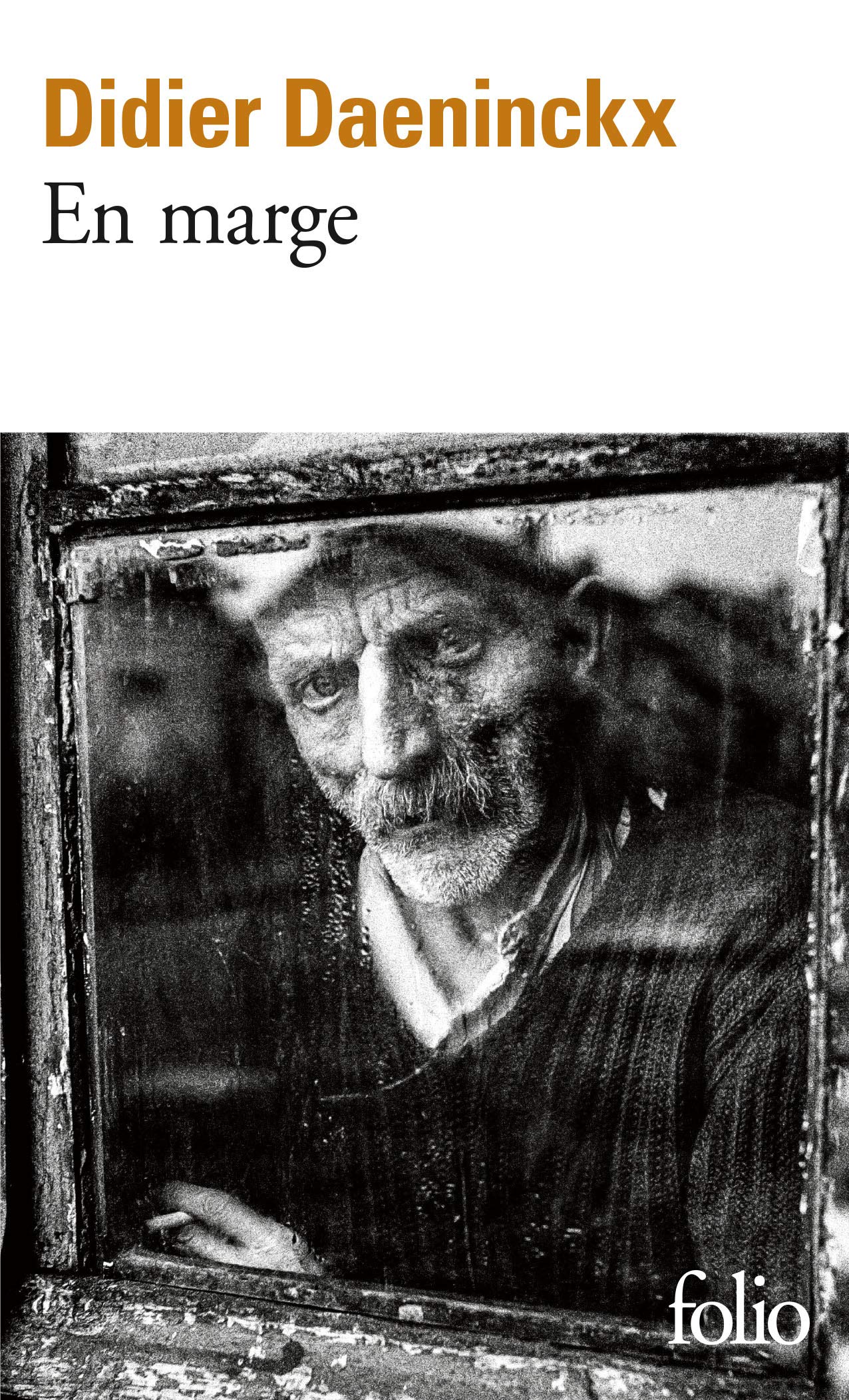 En marge 9782070393800