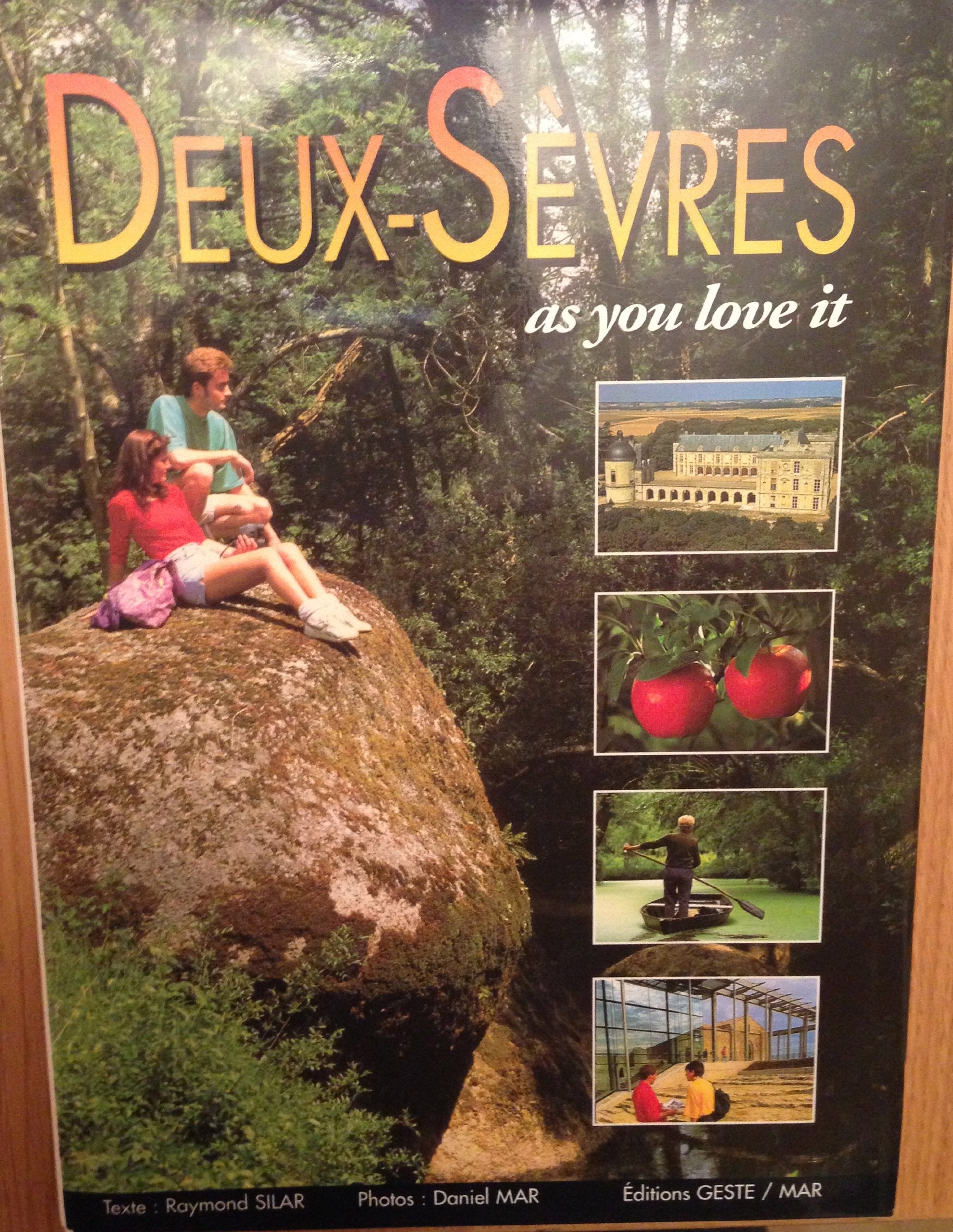 Deux-Sevres Ou le Coeur Vous en Dit 9782910919009