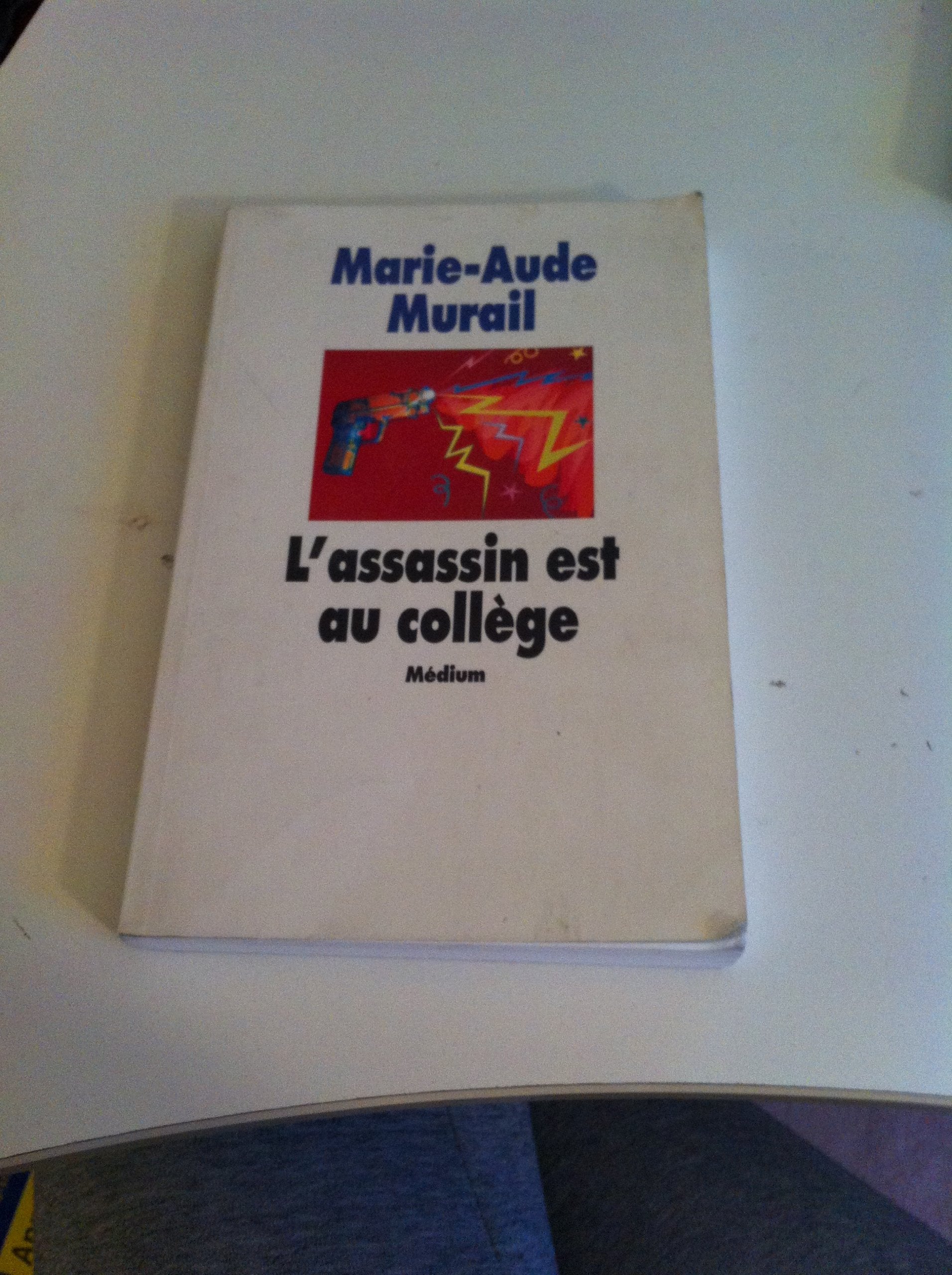 L'assassin est au collège 9782211016704