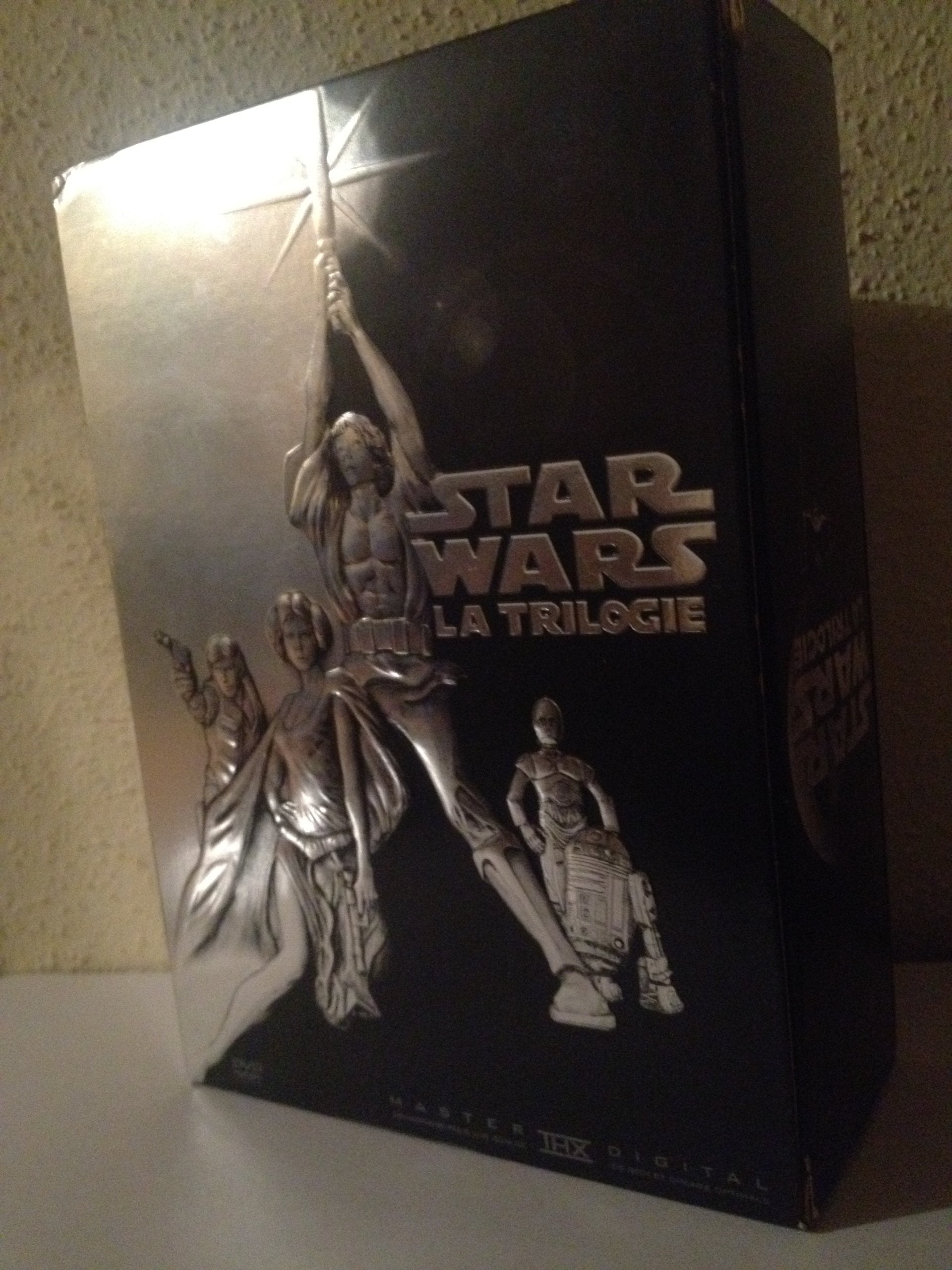 La Guerre des étoiles : La Trilogie - La Guerre des étoiles / L'Empire contre-attaque / Le Retour du Jedi / DVD bonus - Coffret 4 DVD 3344428015565
