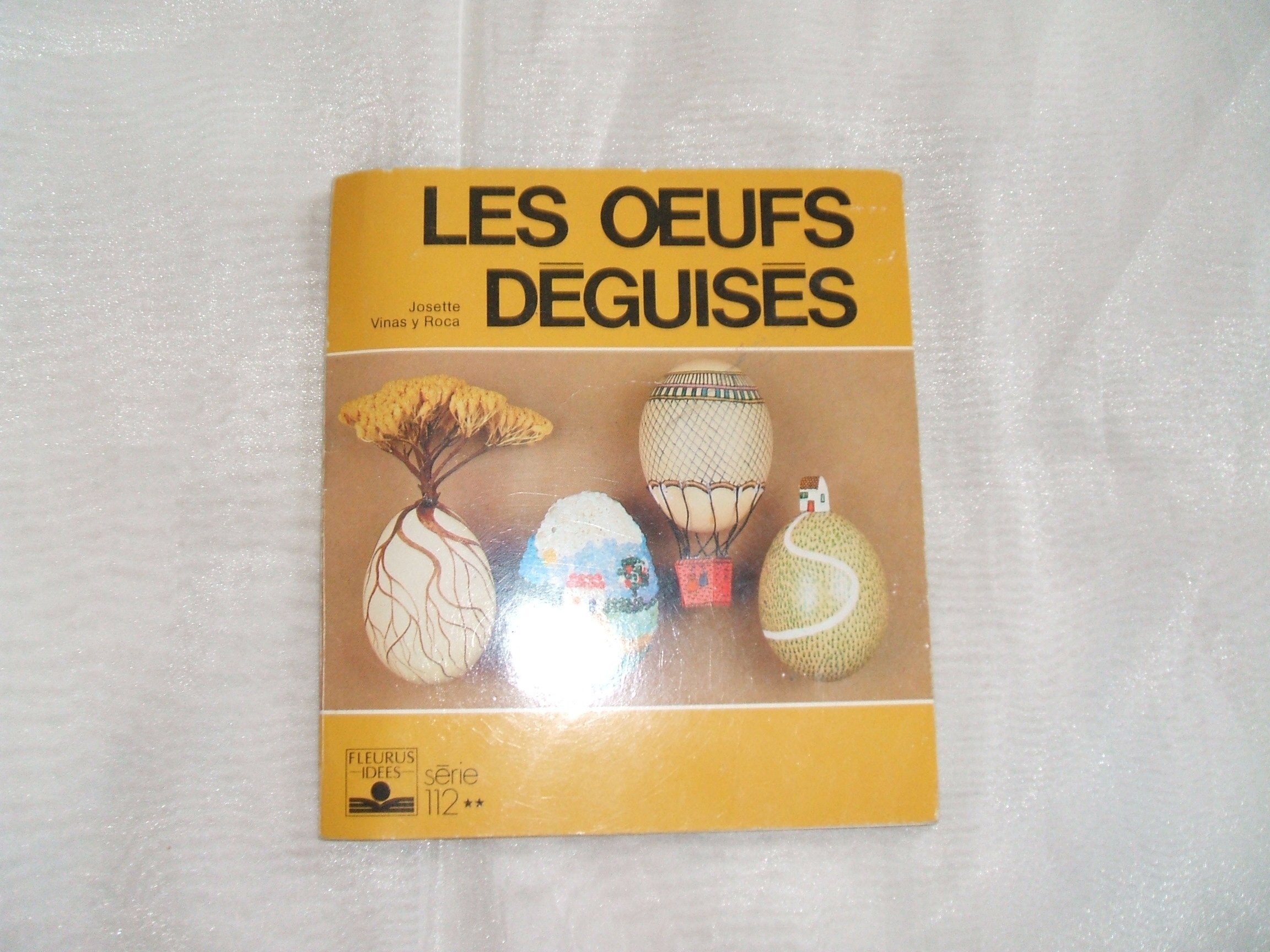 Les Oeufs déguisés 9782215004608