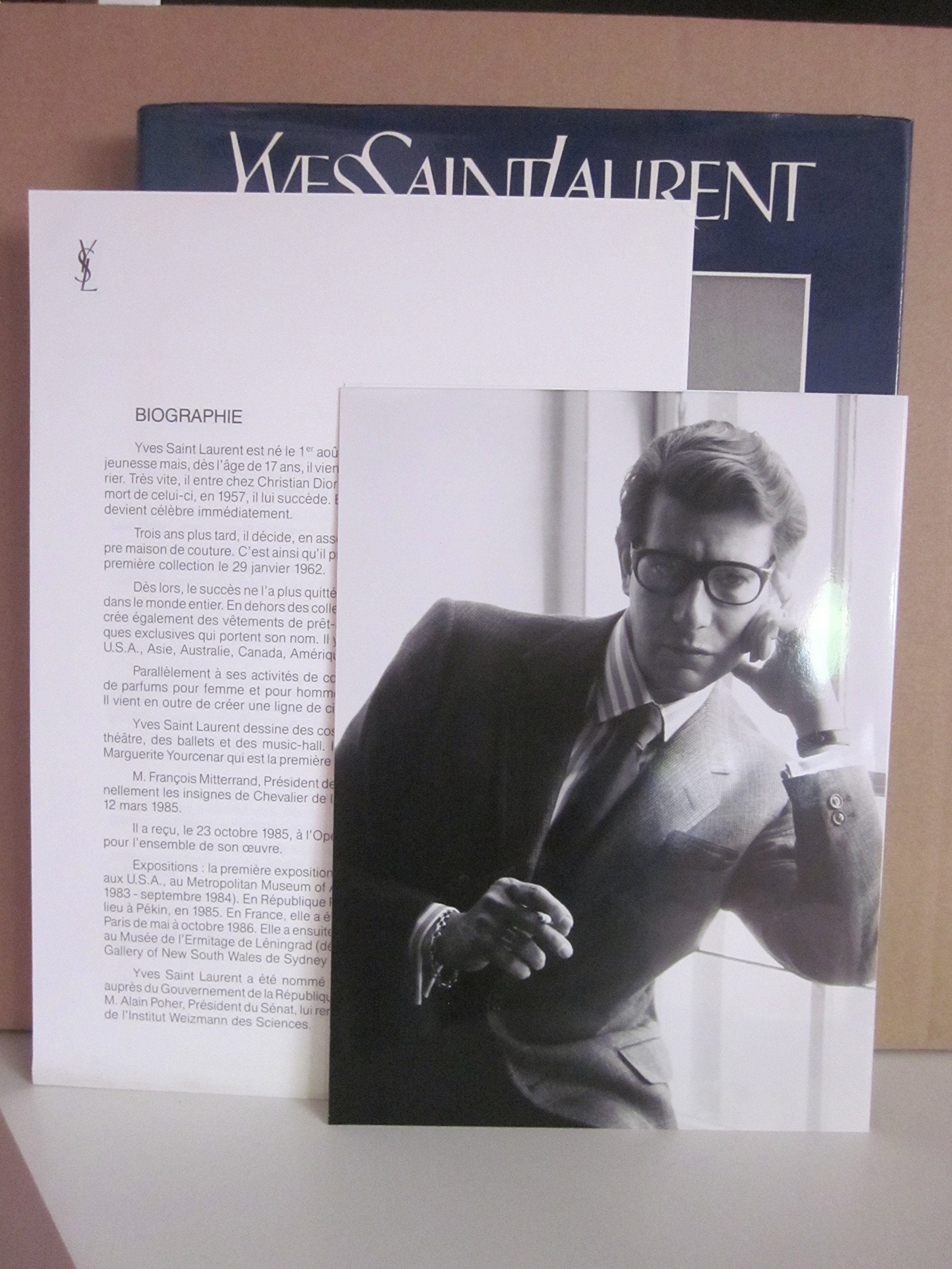 Yves Saint Laurent par Yves Saint Laurent 9782733501221