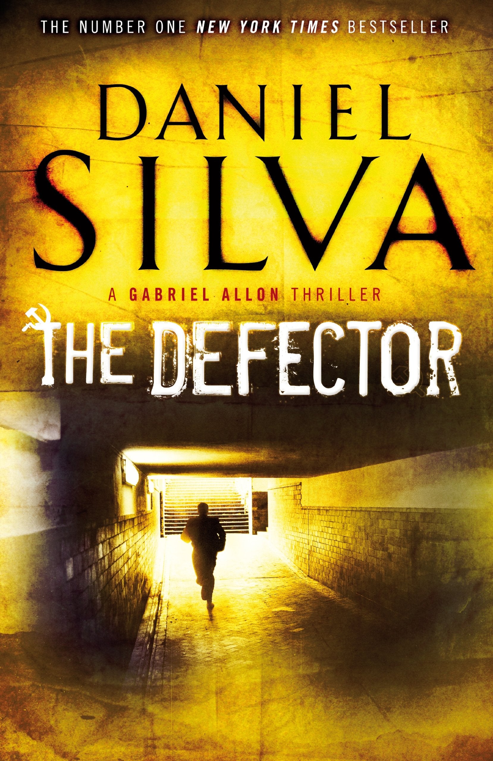 The Defector 9780141046877
