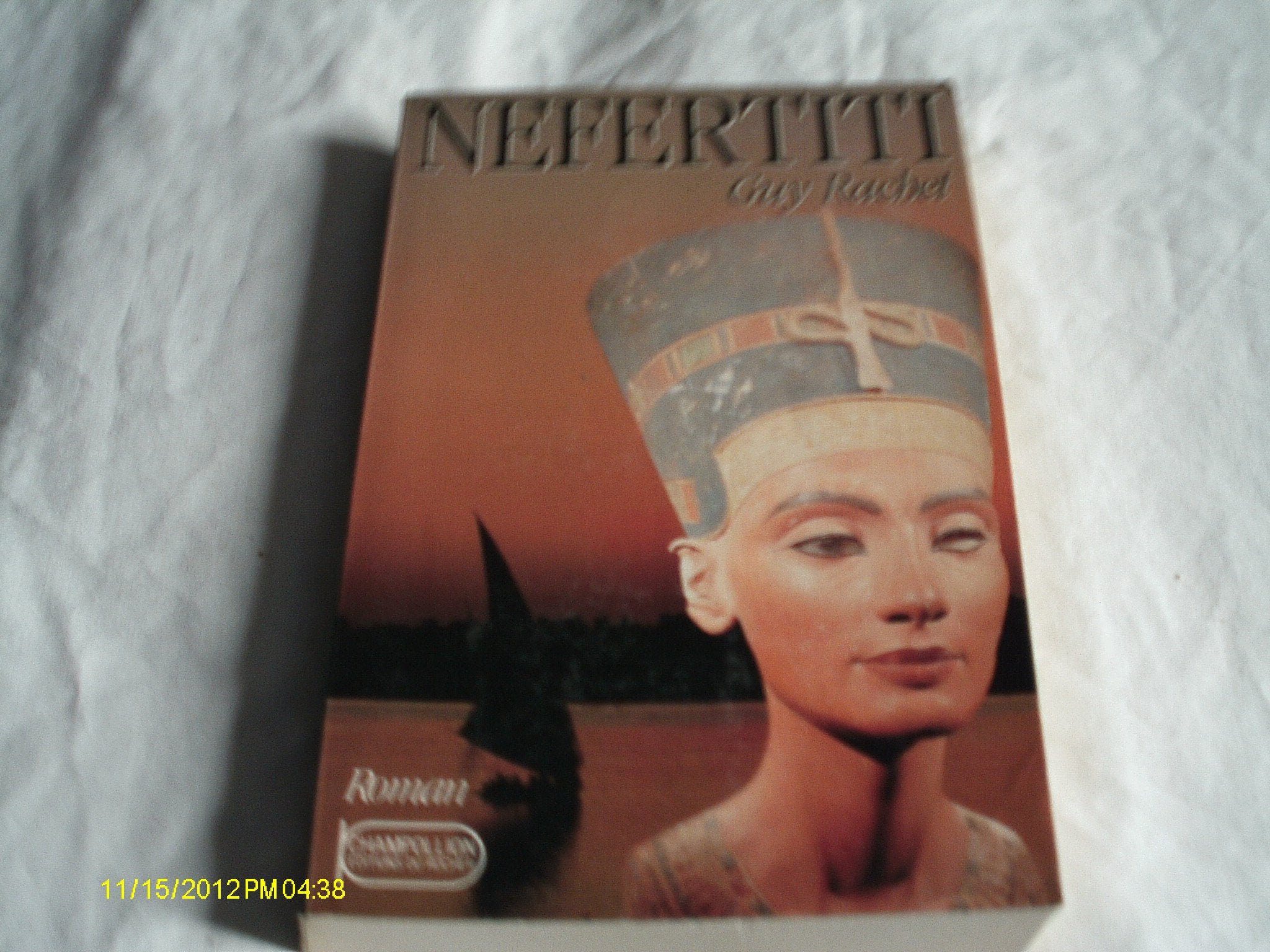 Néfertiti 9782268018911
