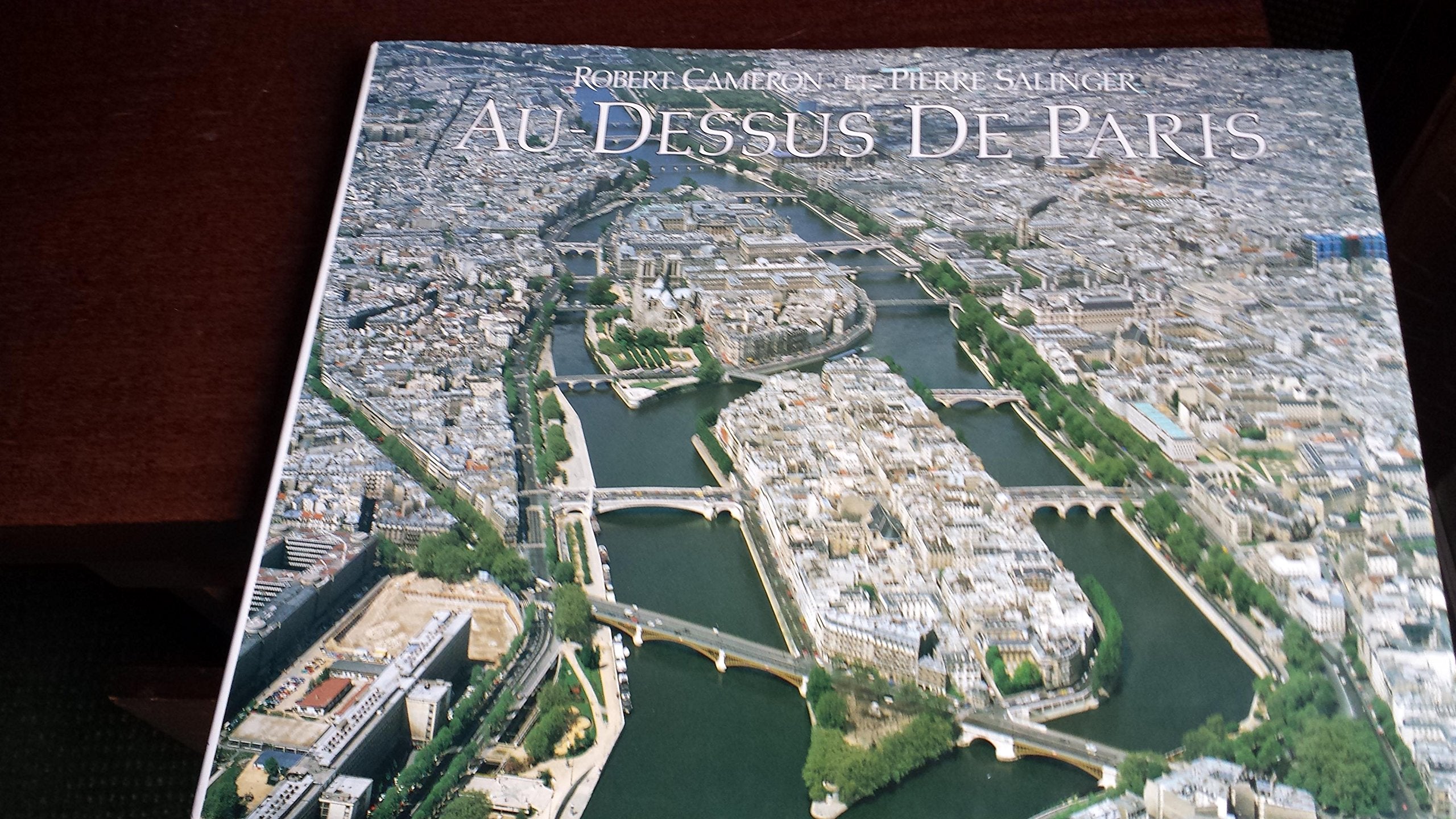 Au-dessus de Paris 9782221070680