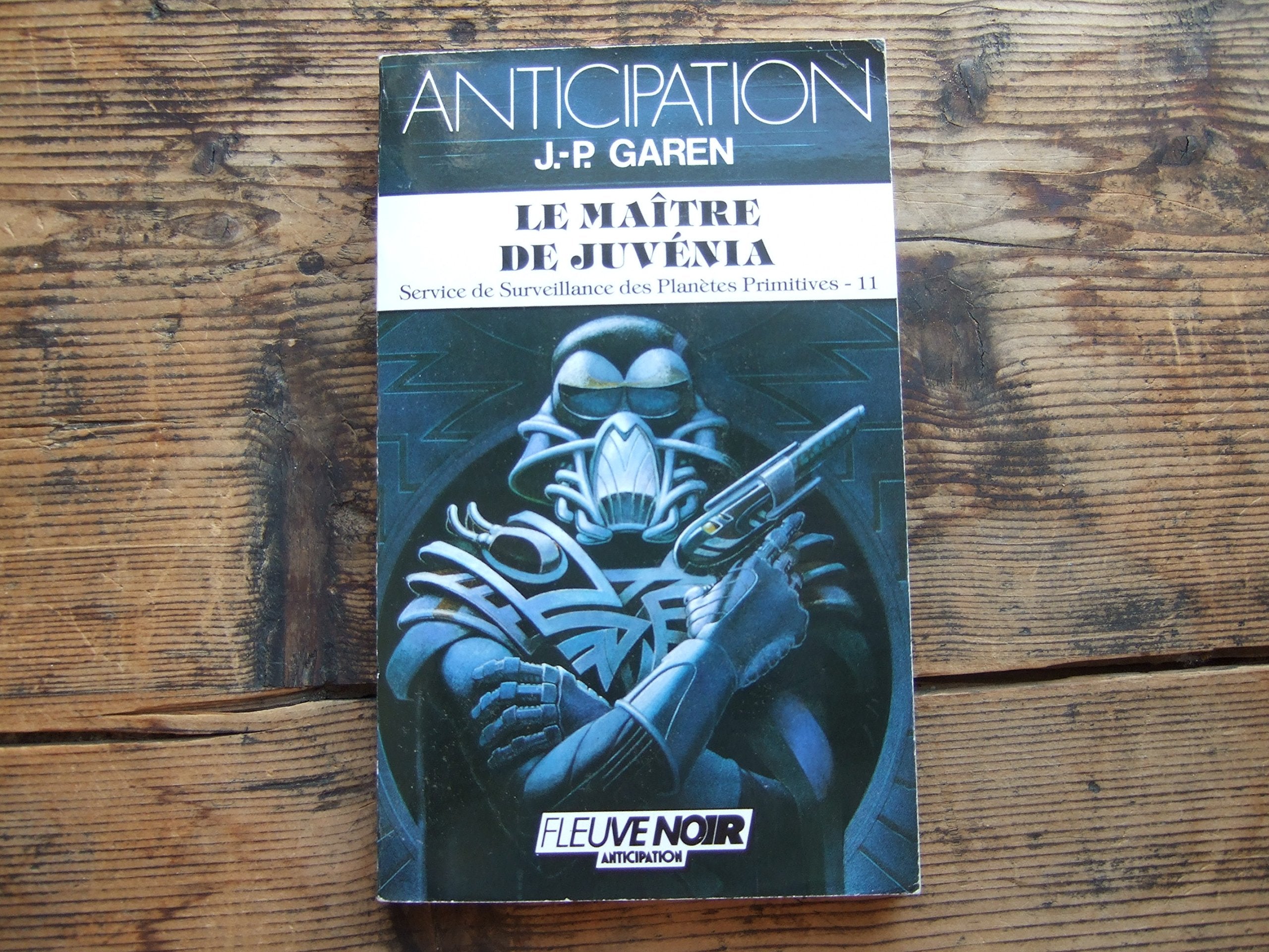 Le maitre de juvenia 9782265037618