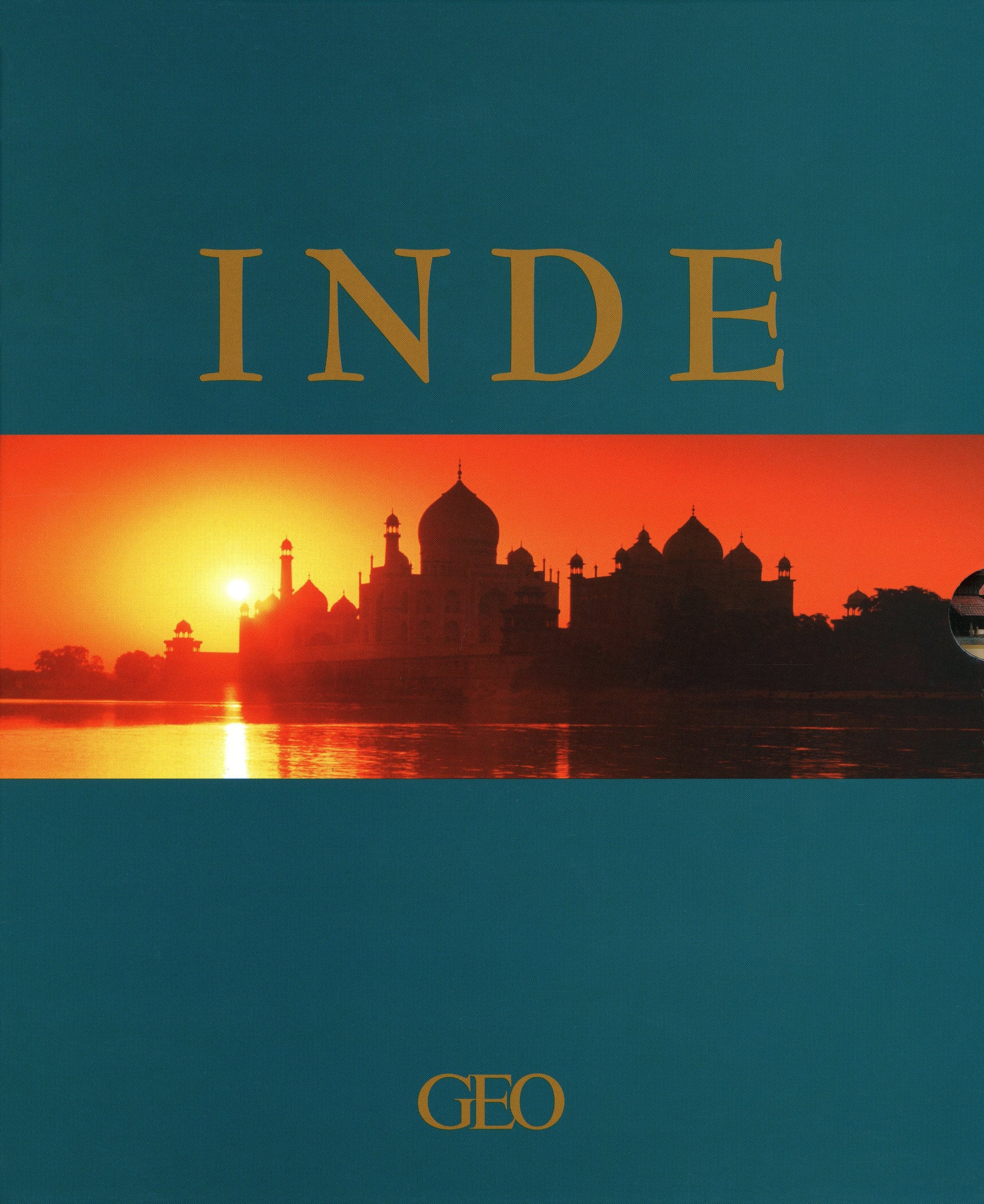 COFFRET LUXE INDE 9782810400416