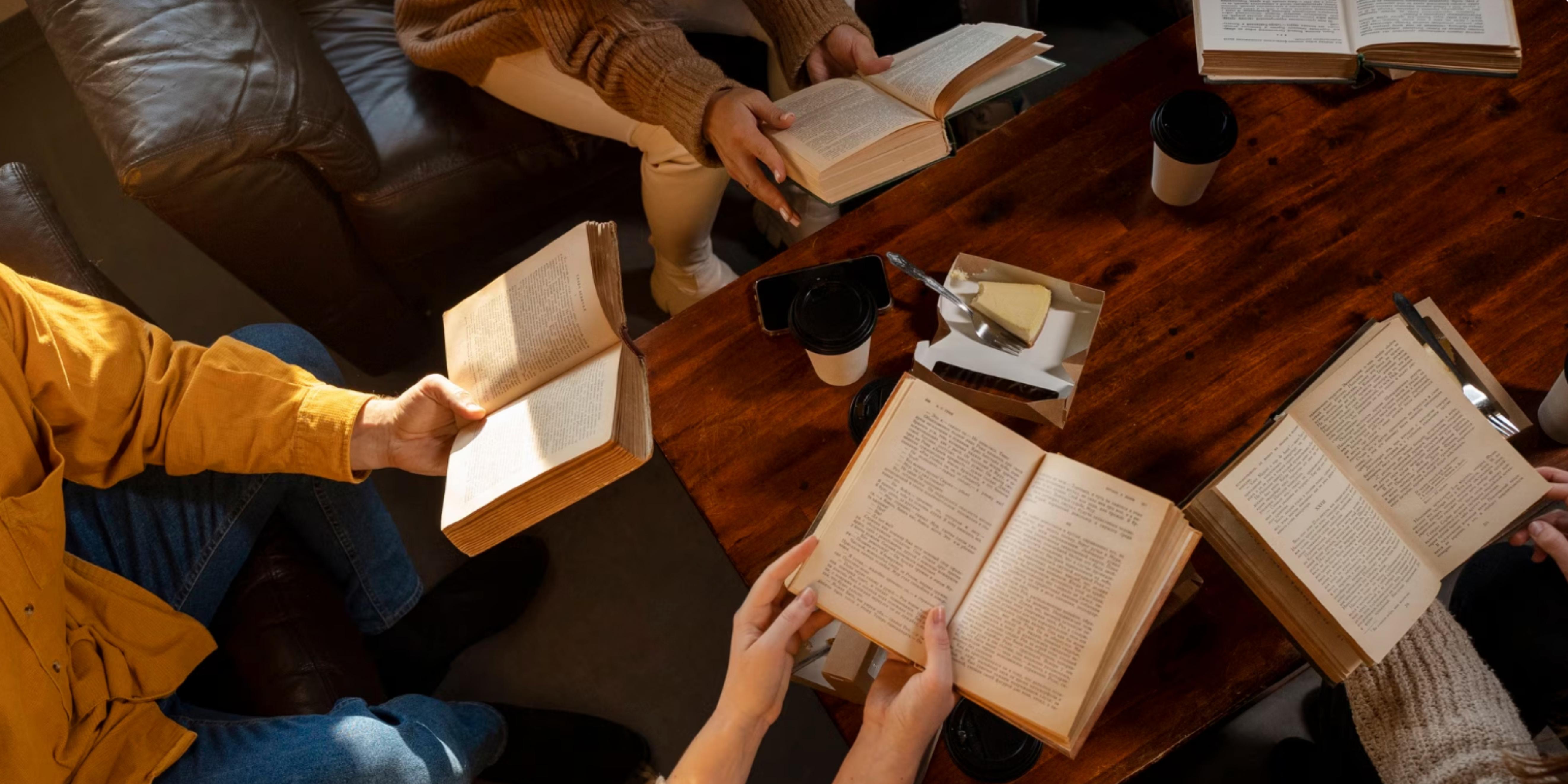 Cet été, lisez les auteurs qui font l’actualité littéraire ! 📚