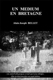 Un médium en Bretagne 9782953617207