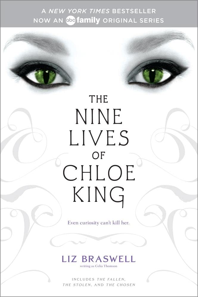 The Nine Lives of Chloe King: The Fallen; The Stolen; The Chosen 9781442435704