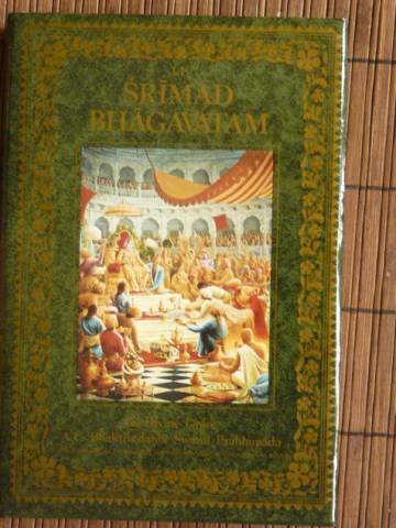 Le Srimad Bhagavatam II - Sa Divine Grâce A. C. Bhaktivedanta Swami Prabhupada / Livre BE - LJ05 
