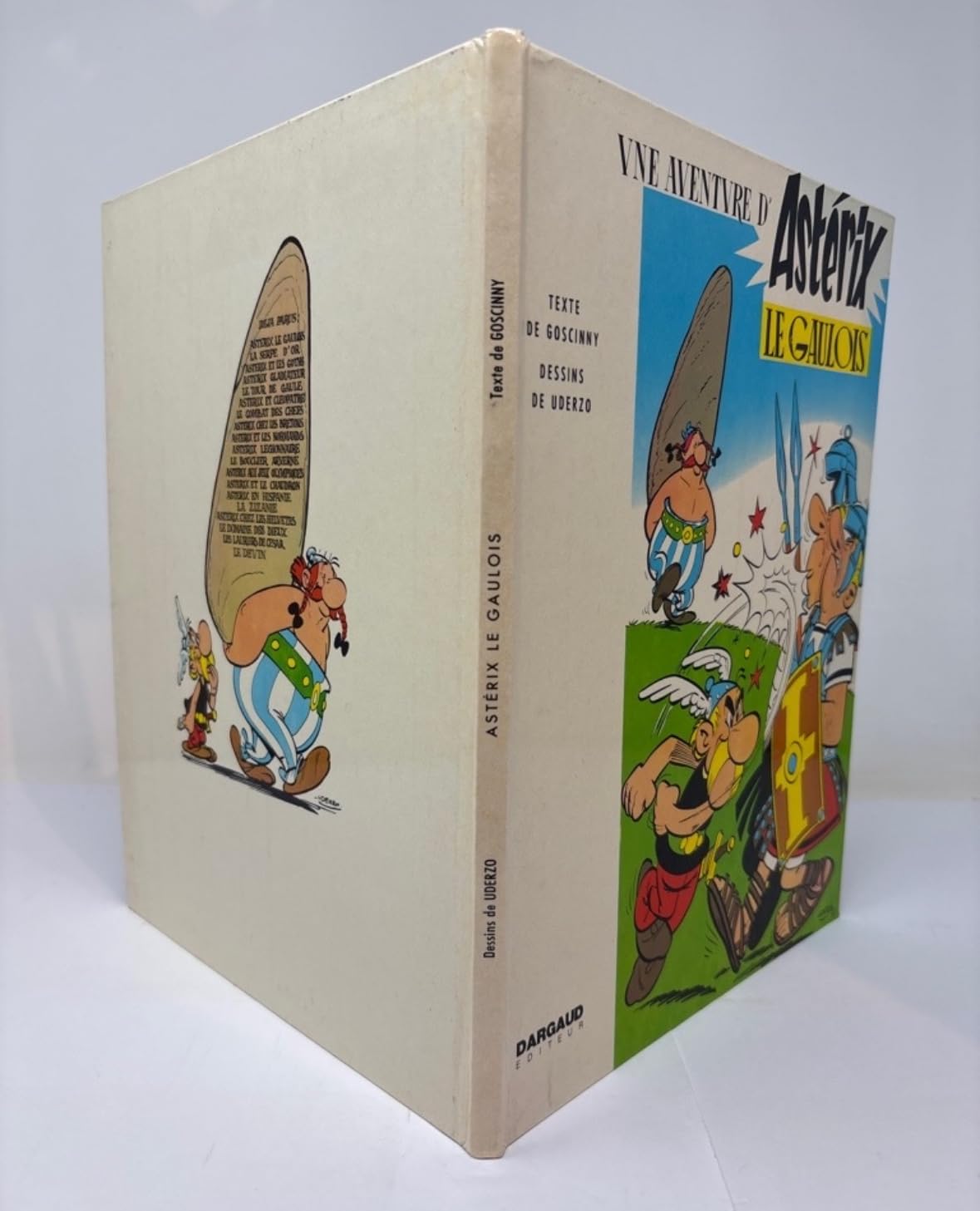 Une aventure d'Astérix, tome 1 : Astérix le Gaulois 9782012100015