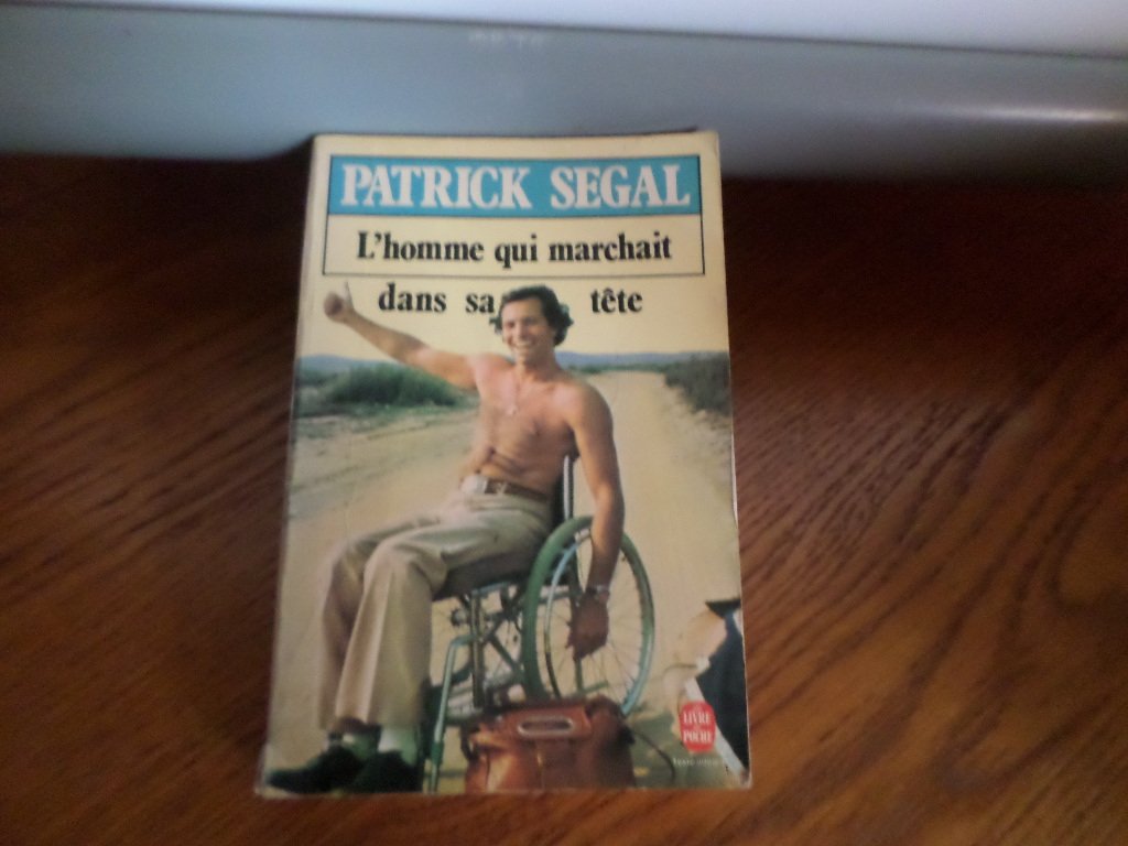 L'Homme qui marchait dans sa tête 9782253019596