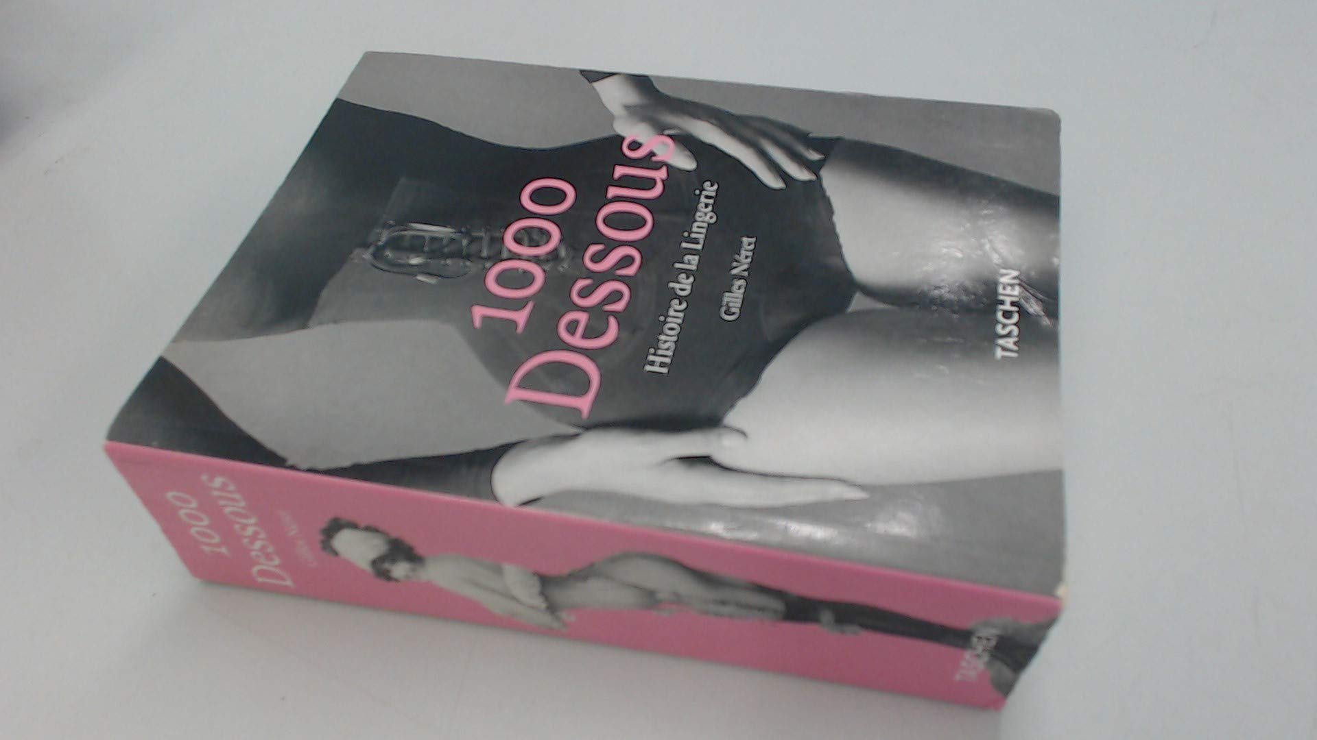 1000 DESSOUS 9783822877296