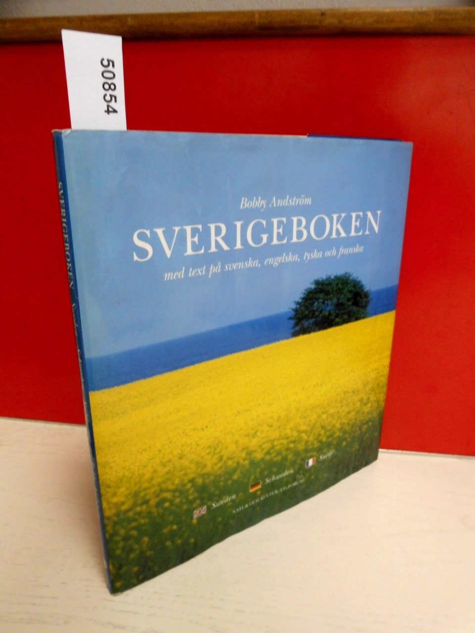Title: Sverigeboken 9789127354456