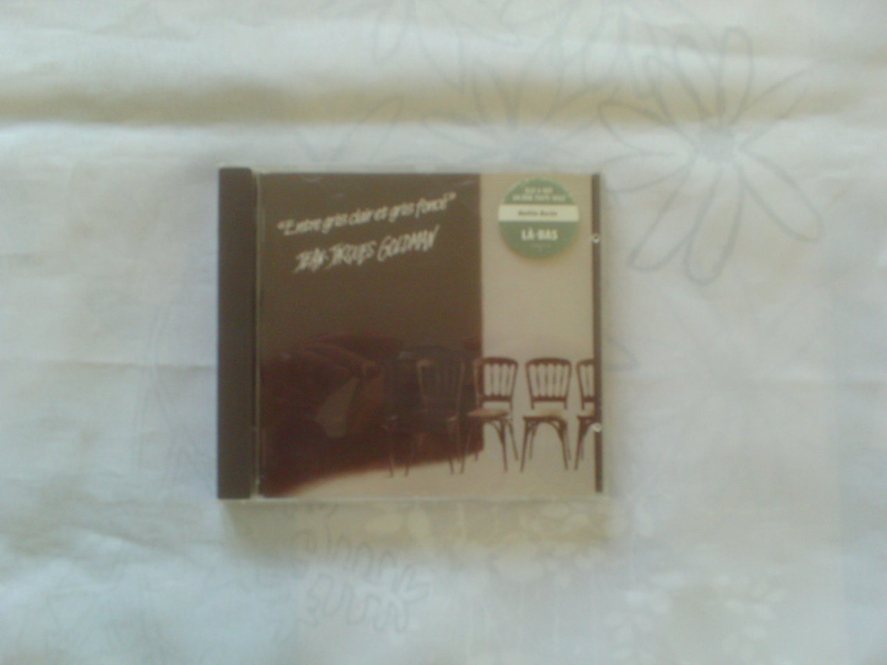 Entre Gris Clair Et Gris Fonce 5099746040420