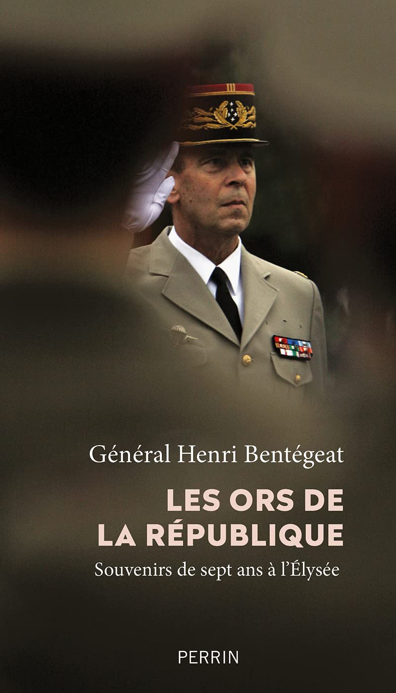 Les ors de la République: Souvenirs de 7 ans à l'Elysée 9782262086633