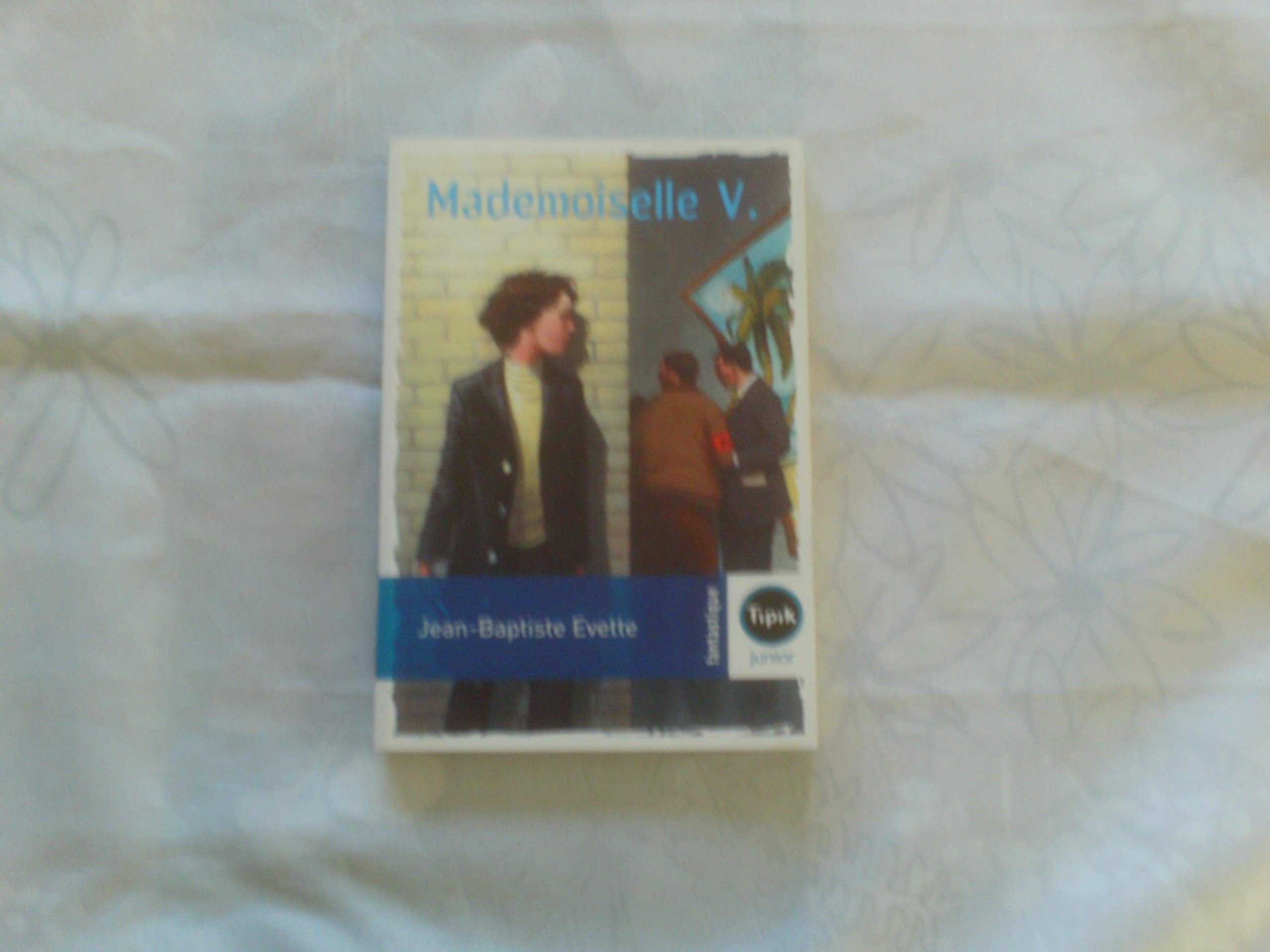 Mademoiselle V 9782210984820