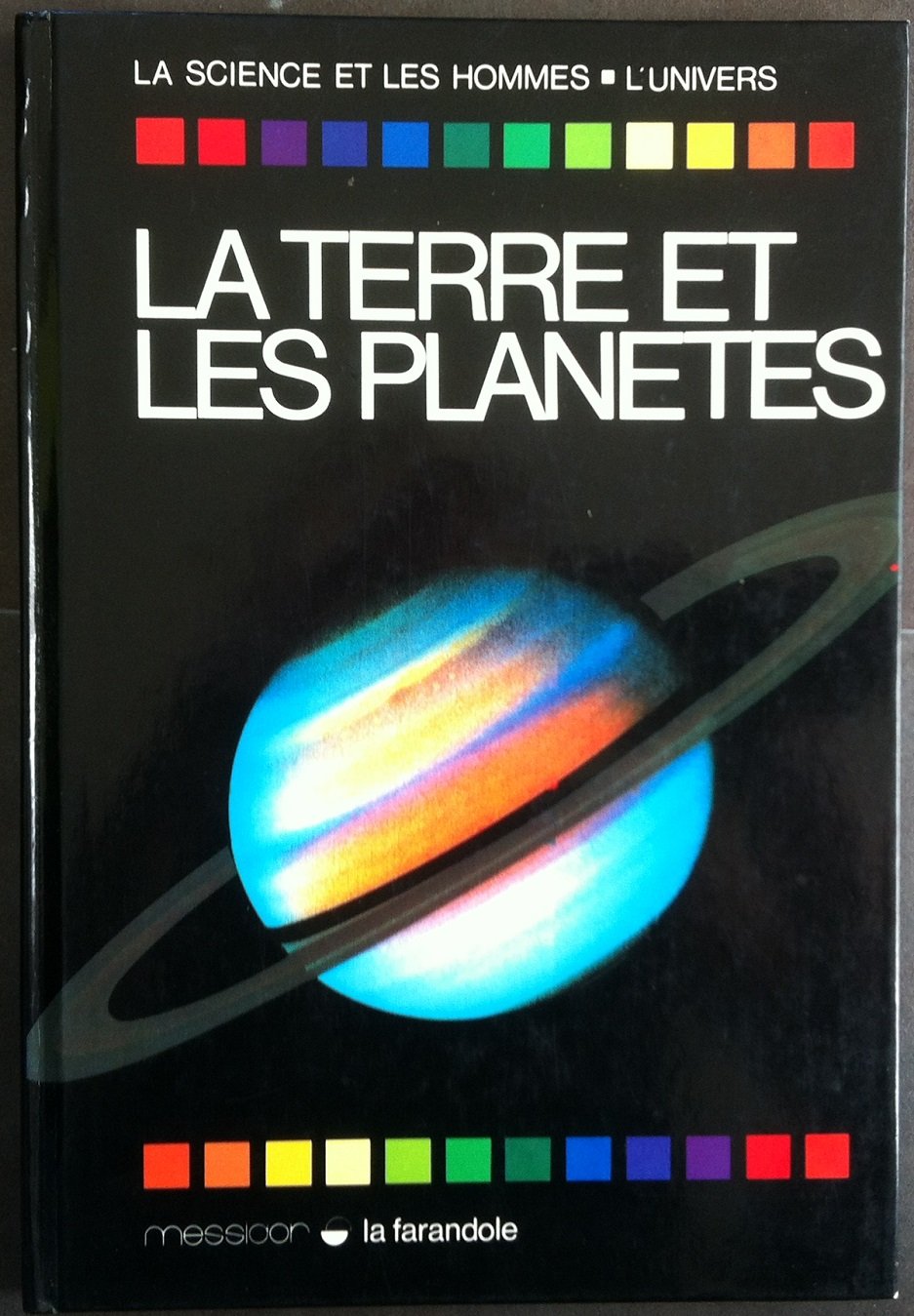 La terre et les planètes 9782209063628