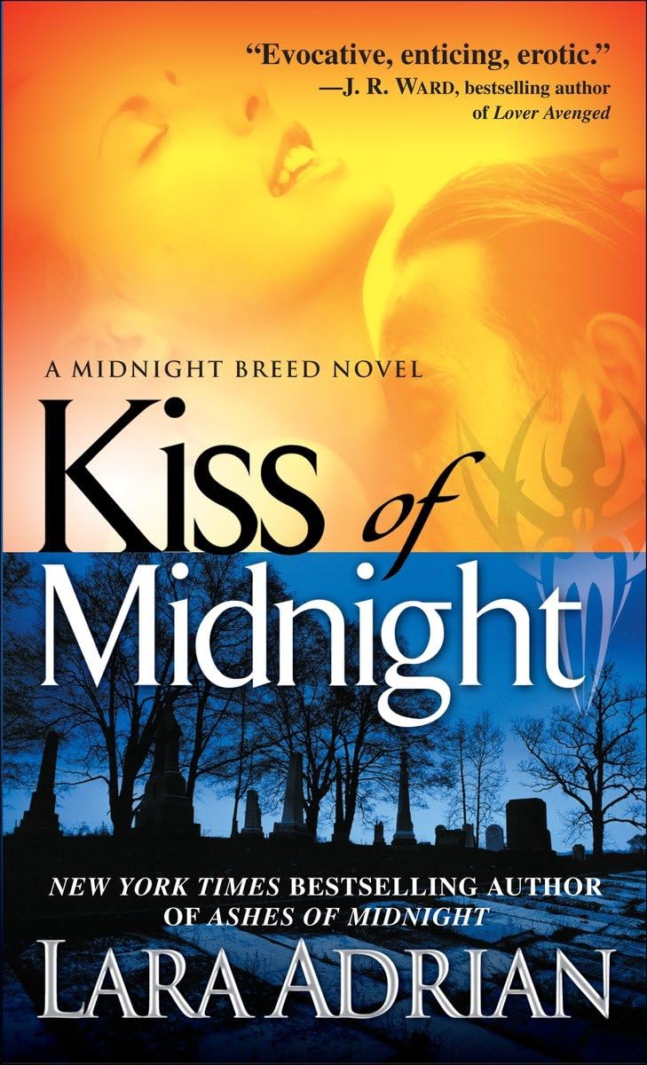 Kiss of Midnight: A Midnight Breed Novel 9780553589375