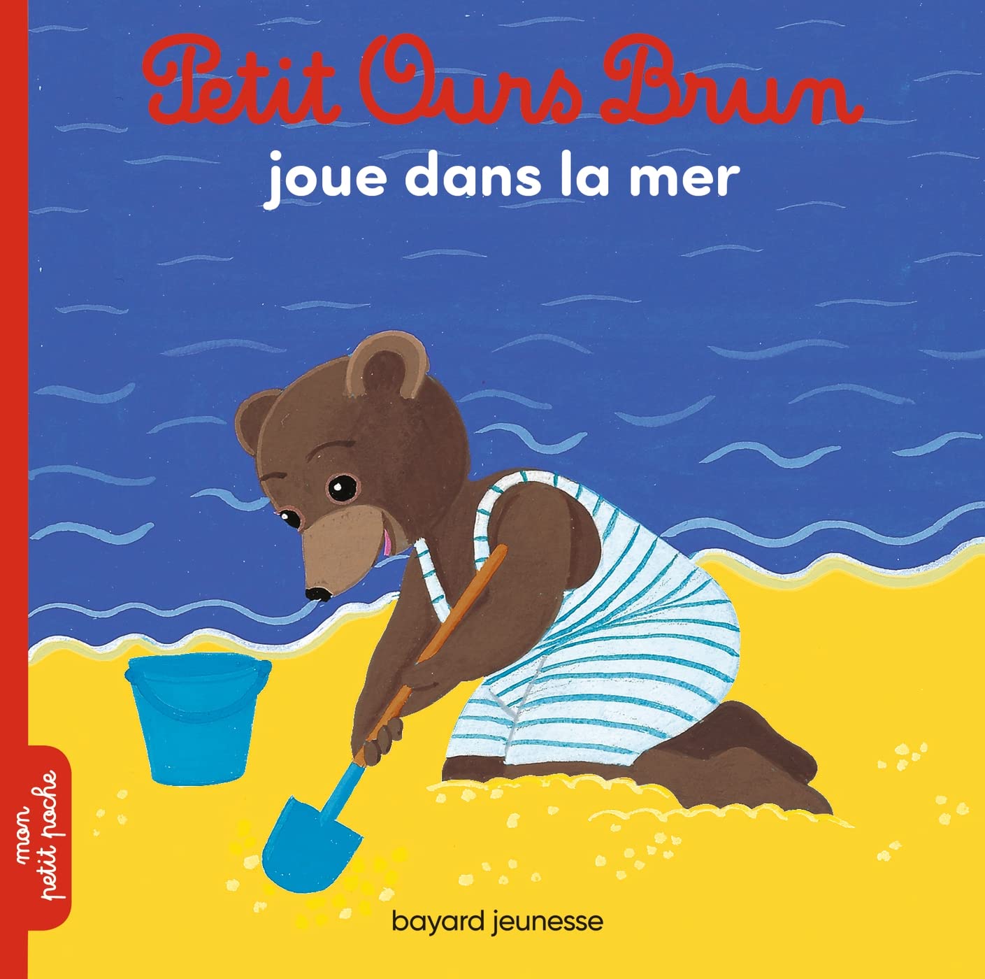 Petit Ours Brun joue dans la mer 9782747052436