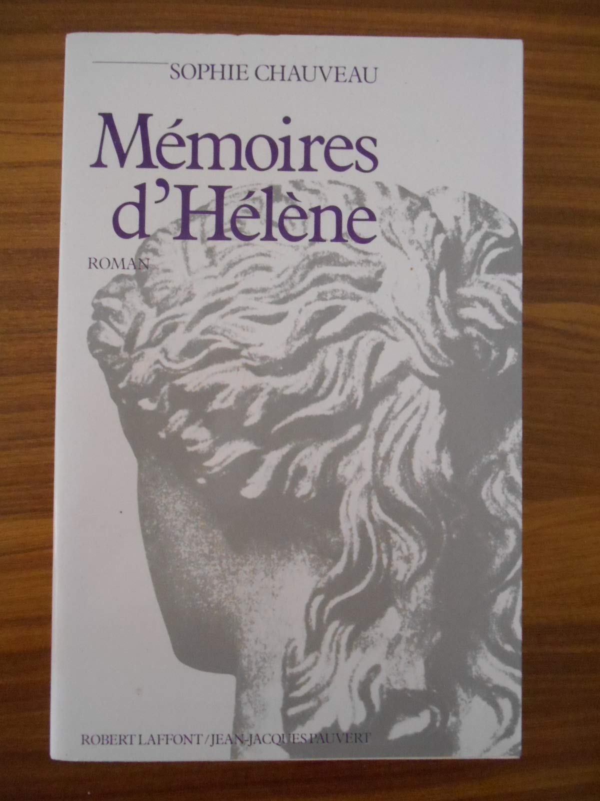 Memoires d'helene : roman 9782221053935