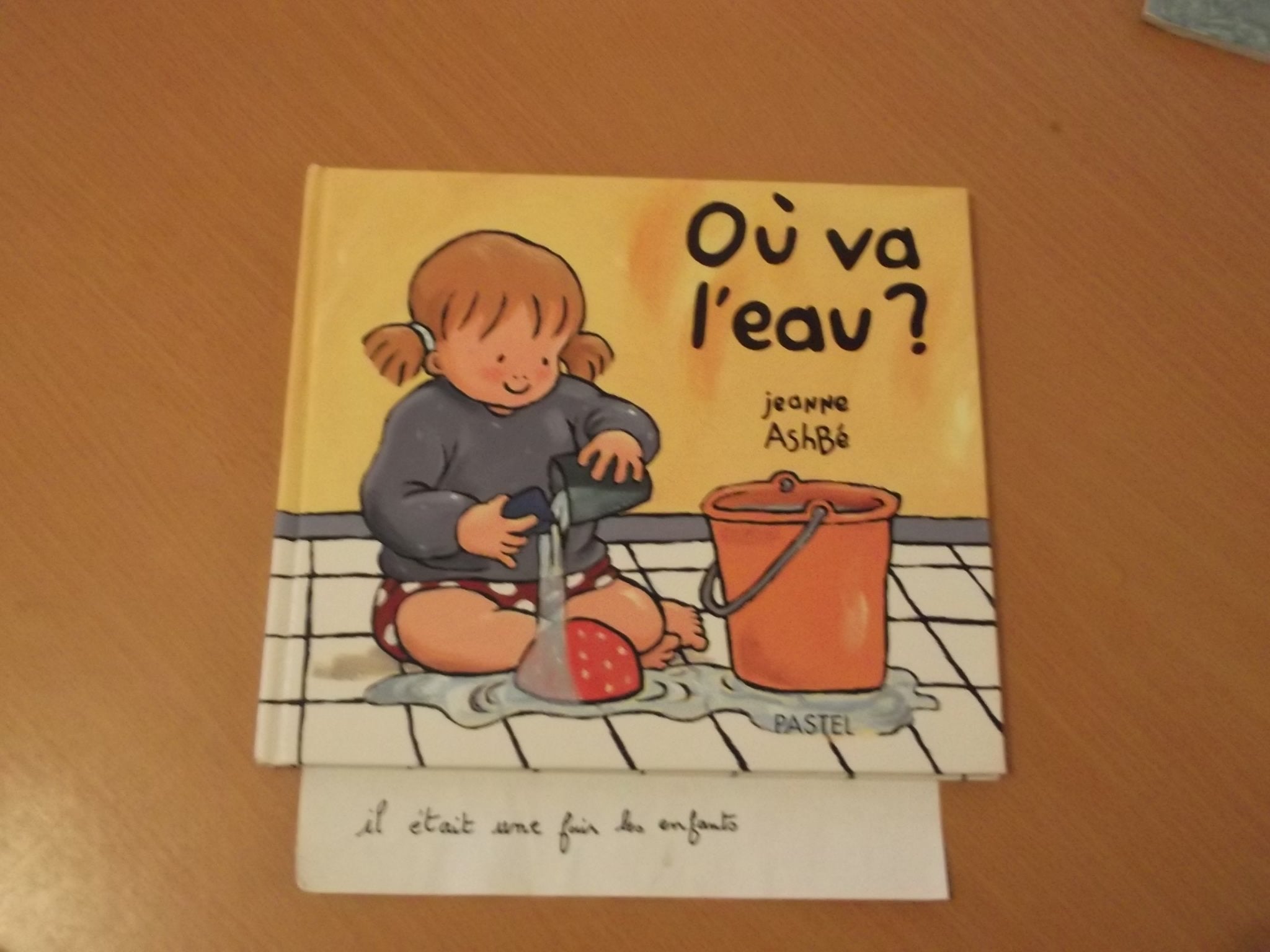 ou va l eau 9782211050807