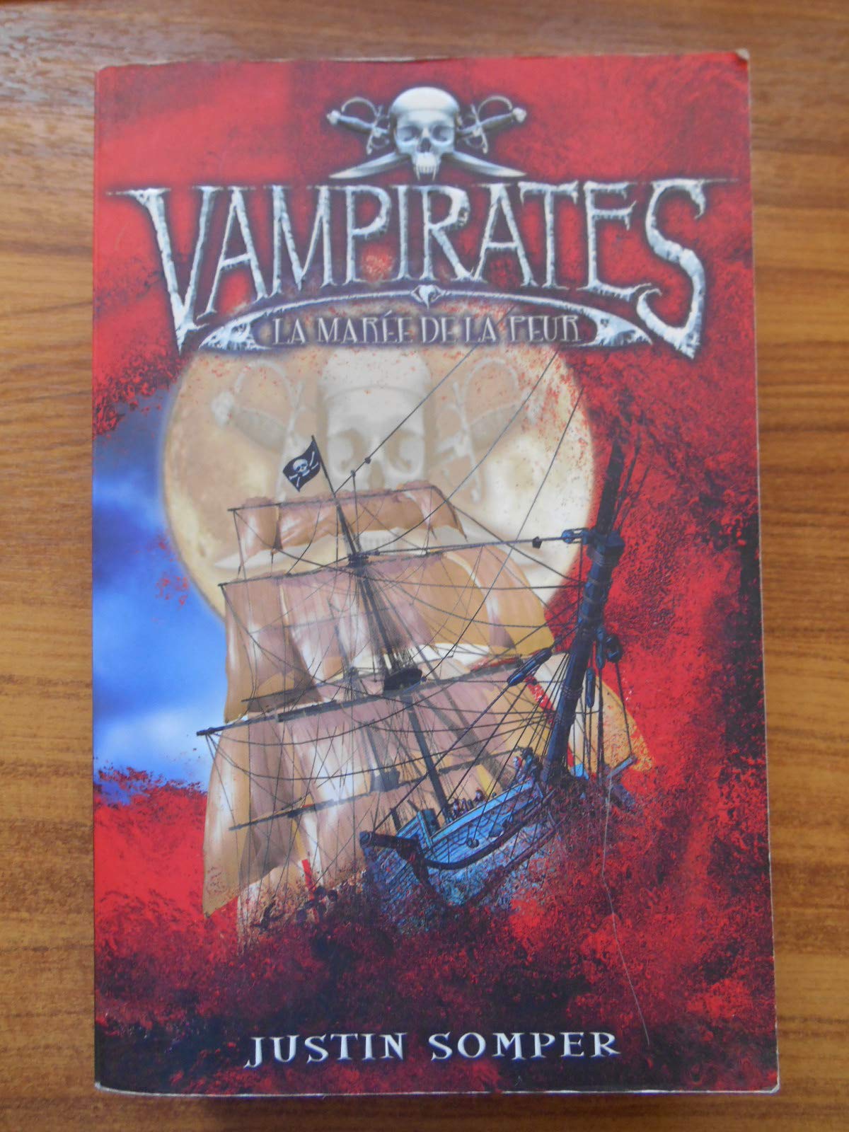 Vampirates, Tome 2 : La marée de la peur 9782012011946