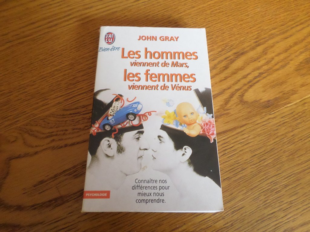 Les Hommes viennent de Mars, les femmes viennent de Vénus 9782290071335