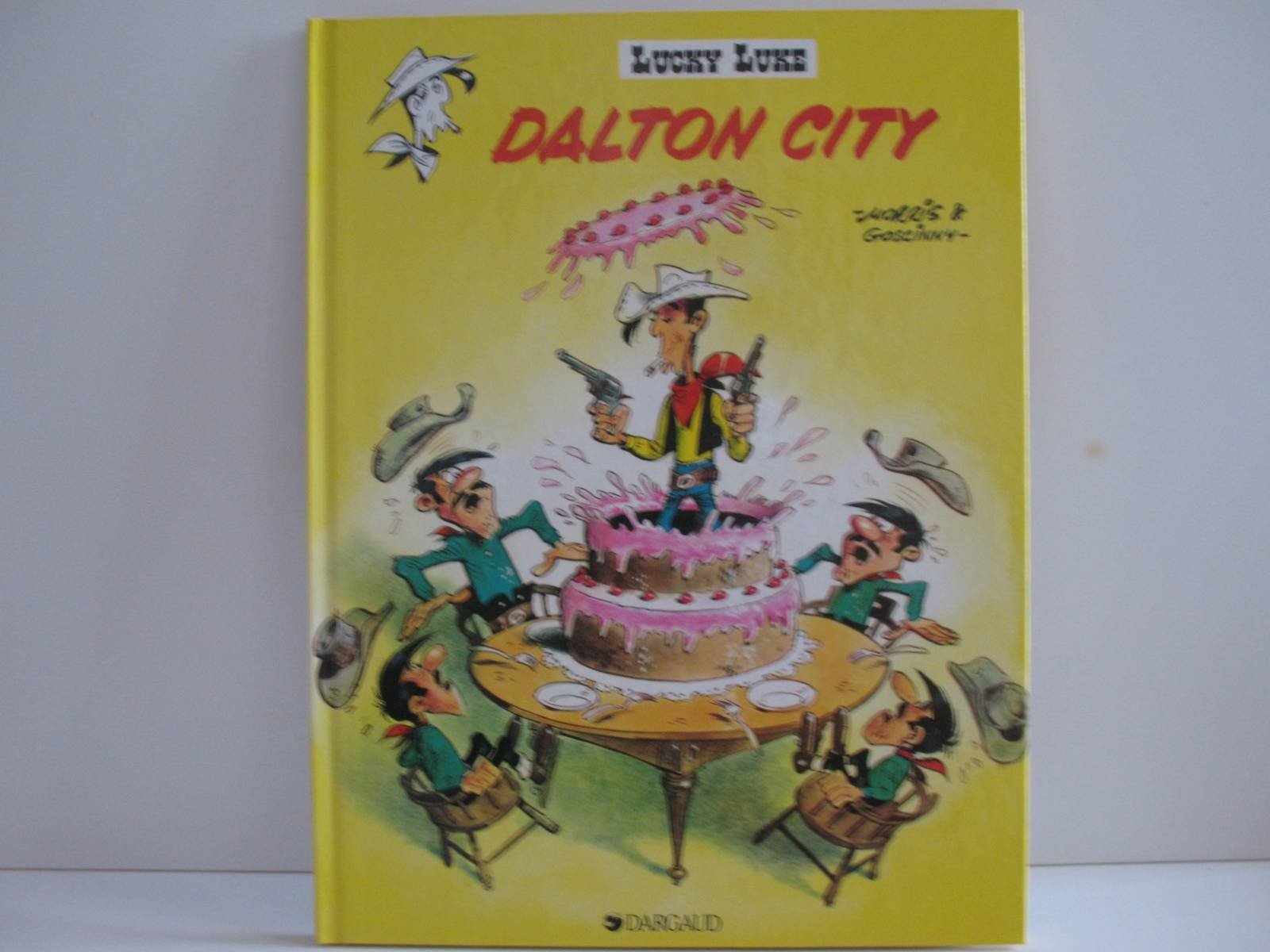 Lucky Luke, tome 3 : Dalton City 9782205003406