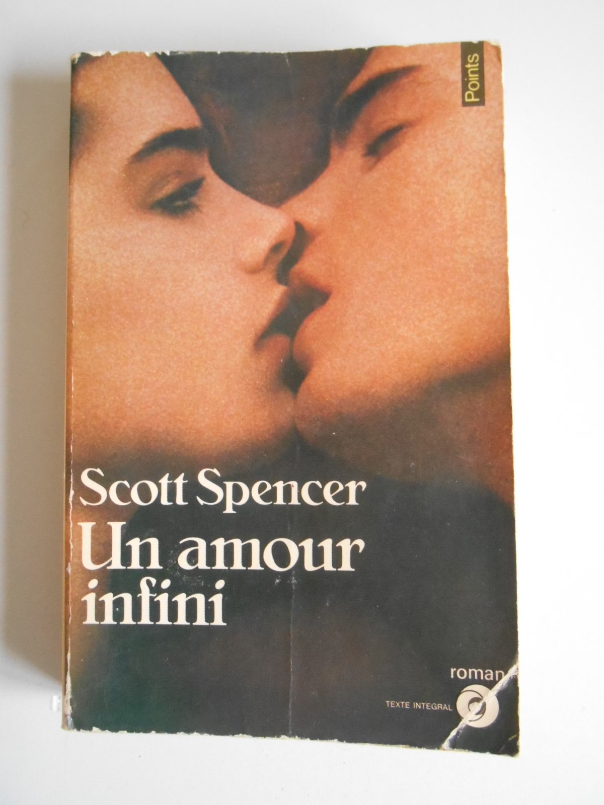 Un amour infini 9782020062411