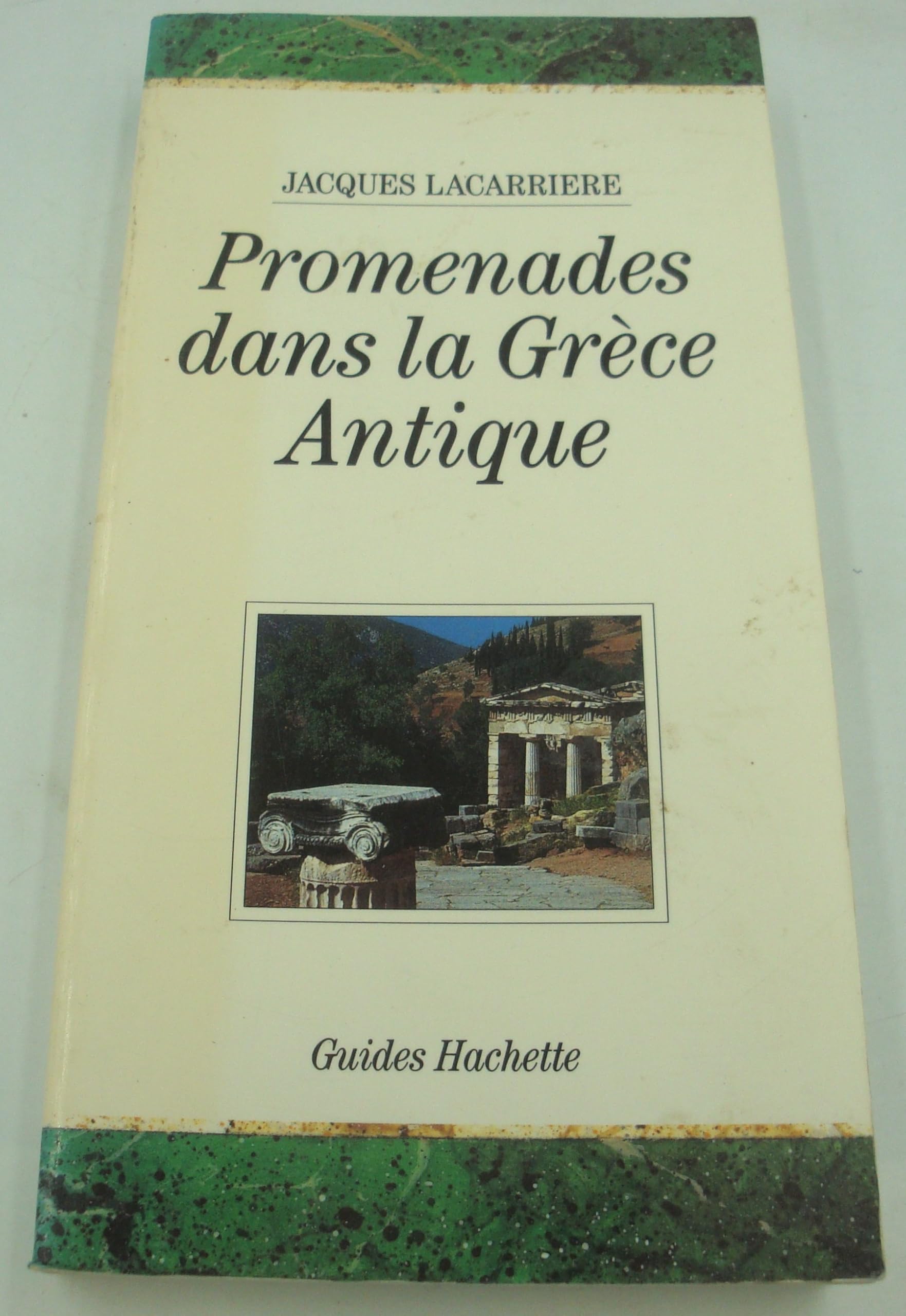 Promenades dans la Grèce antique 9782010174704